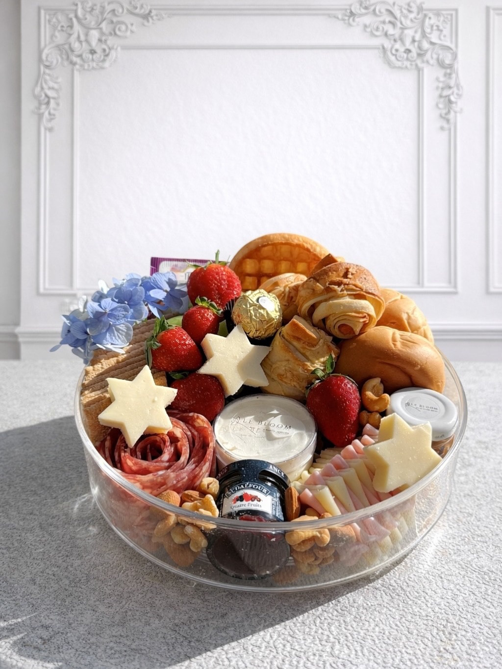 Nossa box Bom Dia, pedido especial com queijo em formato de estrela. 🌟
Encomende já a sua!!