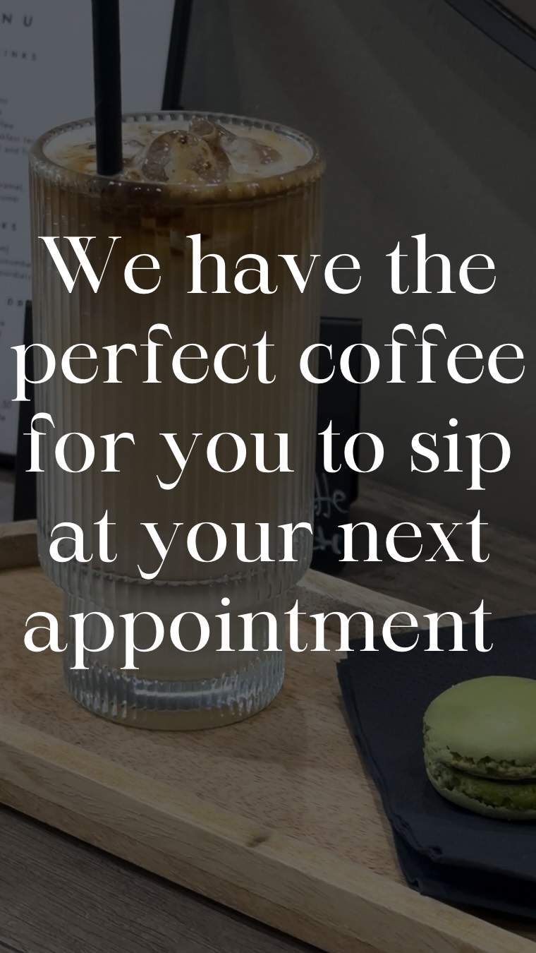 Pistachio Iced Latte 💚💚💚
This is being ordered on repeat 😍
Available hot, iced or as a hot chocolate 😋
#pistachiolovers #hairsalon #villagesalon #quornsalon #leicestersalon