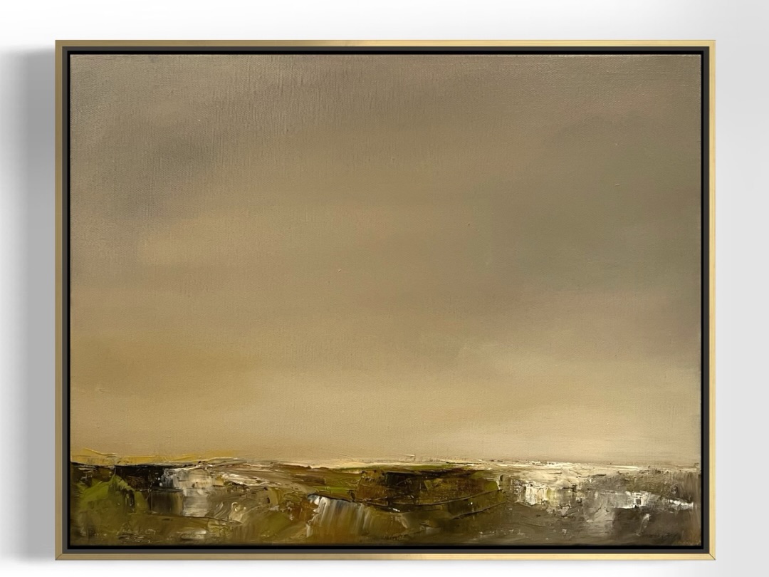 It was good to be back in the studio this weekend. It’s been a busy few months getting ready for the Melbourne Flower Show, with limited painting time so I was happy for the long weekend!
It always feels a bit strange starting up again. I spent some time prepping new canvases and revisiting some work in progress.
There were some successes, and some experiments that felt a bit different and I’m not sure about yet. All part of the process 😁
I think this one is done now. It was a piece left in limbo several weeks back and lacked direction. I reworked the foreground today and I’m much happier with it. 2nd image is the before shot.
Oil painting on canvas, abstract landscape