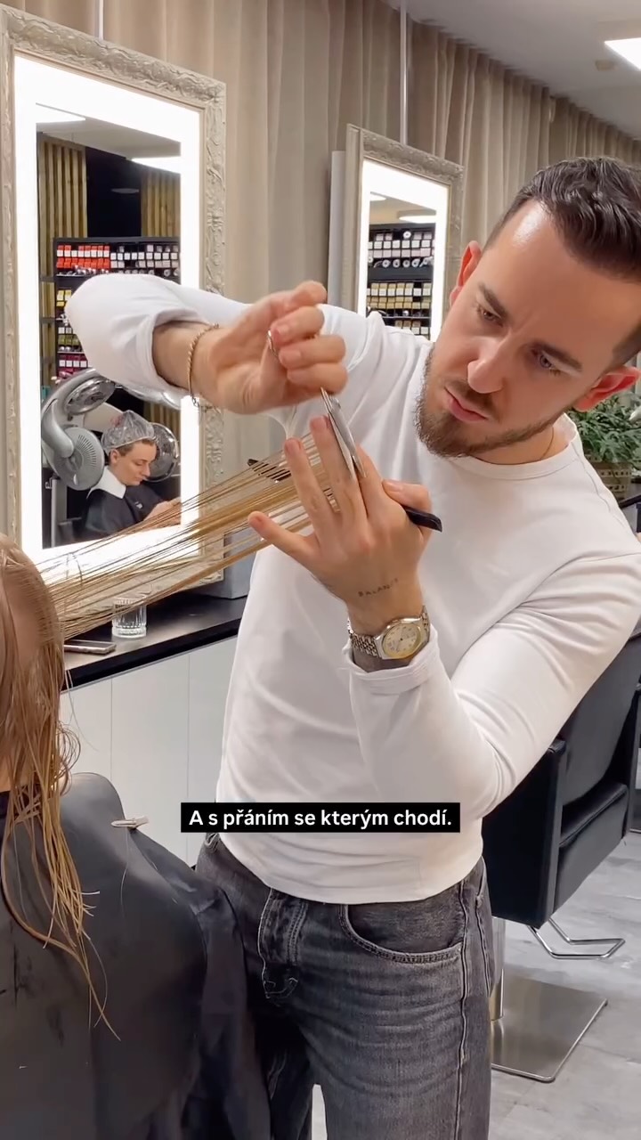 Každý přijde s něčím jiným.
A odchází… inspirovaný sám sebou.
@simon_newyou 🤍