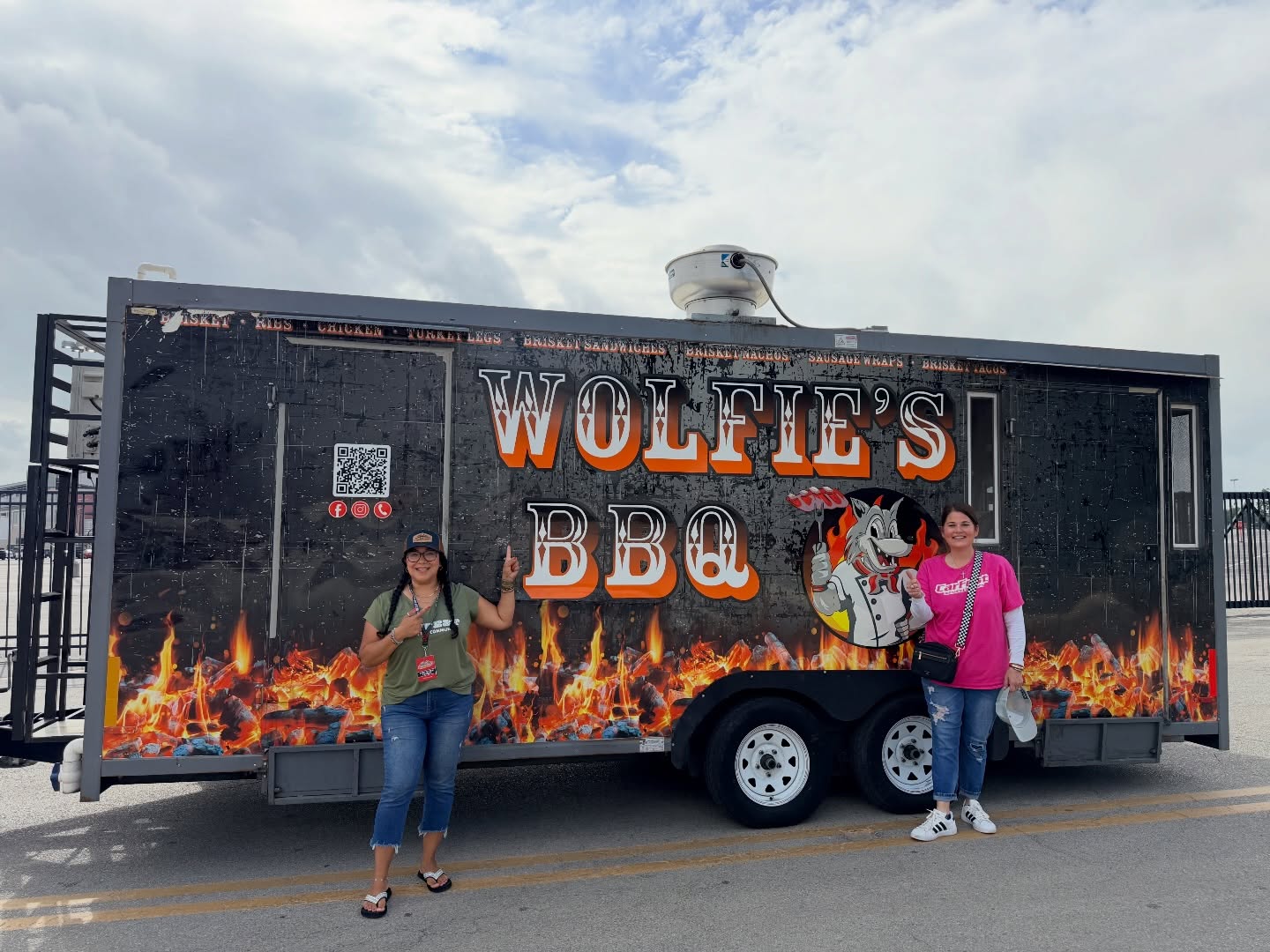 Day 1 of vendor + car roll-in for CarFest was a success 🙌🔥
Everything is coming together and we’re just getting started…
TOMORROW NIGHT 👇
🥊 Beluga Air Brawls MMA Fights
🕖 7–9PM
🚪 Grounds open at 4PM
🚗 100+ cars on display
🍔 Tons of food trucks
🎉 Good vibes all around
Don’t miss it… CarFest weekend is HERE 😤🔥