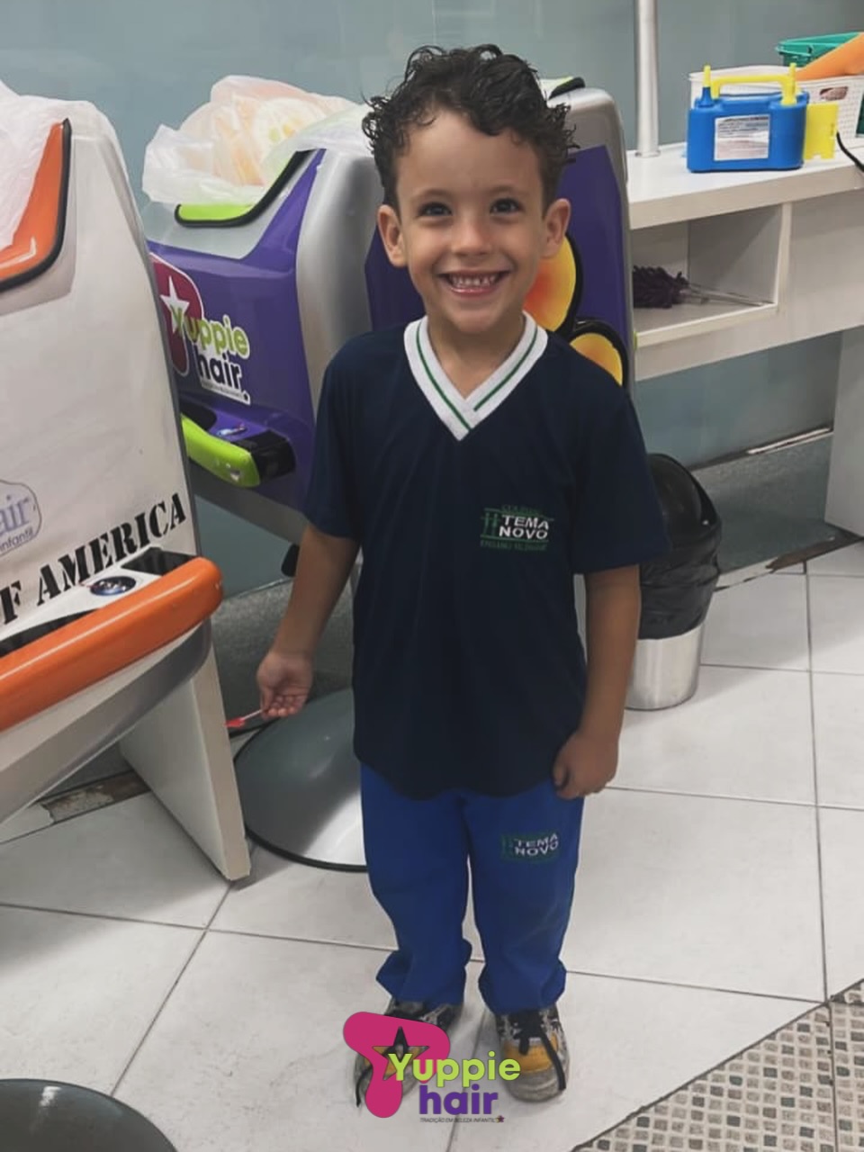 Sorriso que fala por tudo! 😄✂️
Aqui no Yuppie Hair, cada corte vai muito além do visual é sobre criar momentos felizes e inesquecíveis para os pequenos! 💙
Ambiente divertido, profissionais preparados e muito carinho em cada detalhe.
Agende já e proporcione essa experiência para quem você ama! 👇
📲 Entre em contato e garanta seu horário
#YuppieHair #CorteInfantil #CabeloDeCriança #SalãoInfantil #CorteComEstilo CriançaFeliz PaisEFilhos ExperiênciaÚnica BarbeariaInfantil: