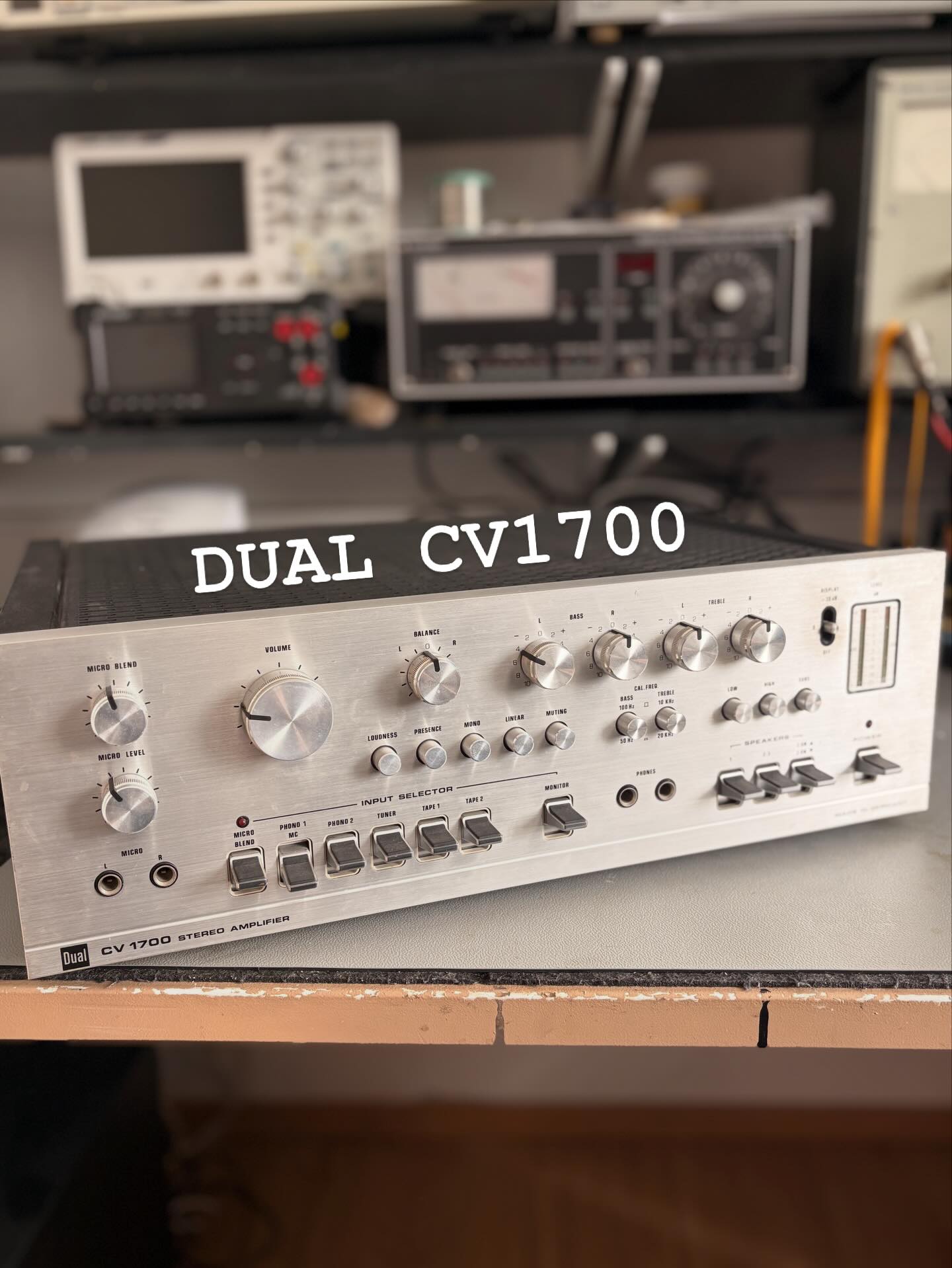 DUAL CV1700… Dieser super Verstärker kam mit defekten X2-Kondensator hier an. Aber auch nach Überarbeitung von Trafo- und Netzteilplatine gibt er keinen Ton aus. Da liegt noch etwas Arbeit vor uns.. 🙄
#vintageaudiomd #vintageaudio #vintageaudiorepair #vintagehifi #dual