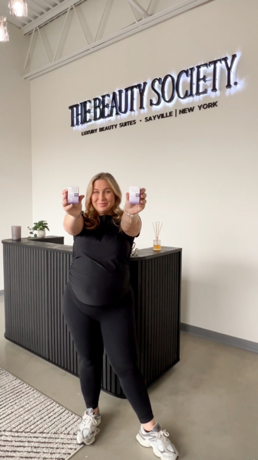 Ready for results that don’t leave you high and dry? Book your appointment today—my availability is dwindling! 😘