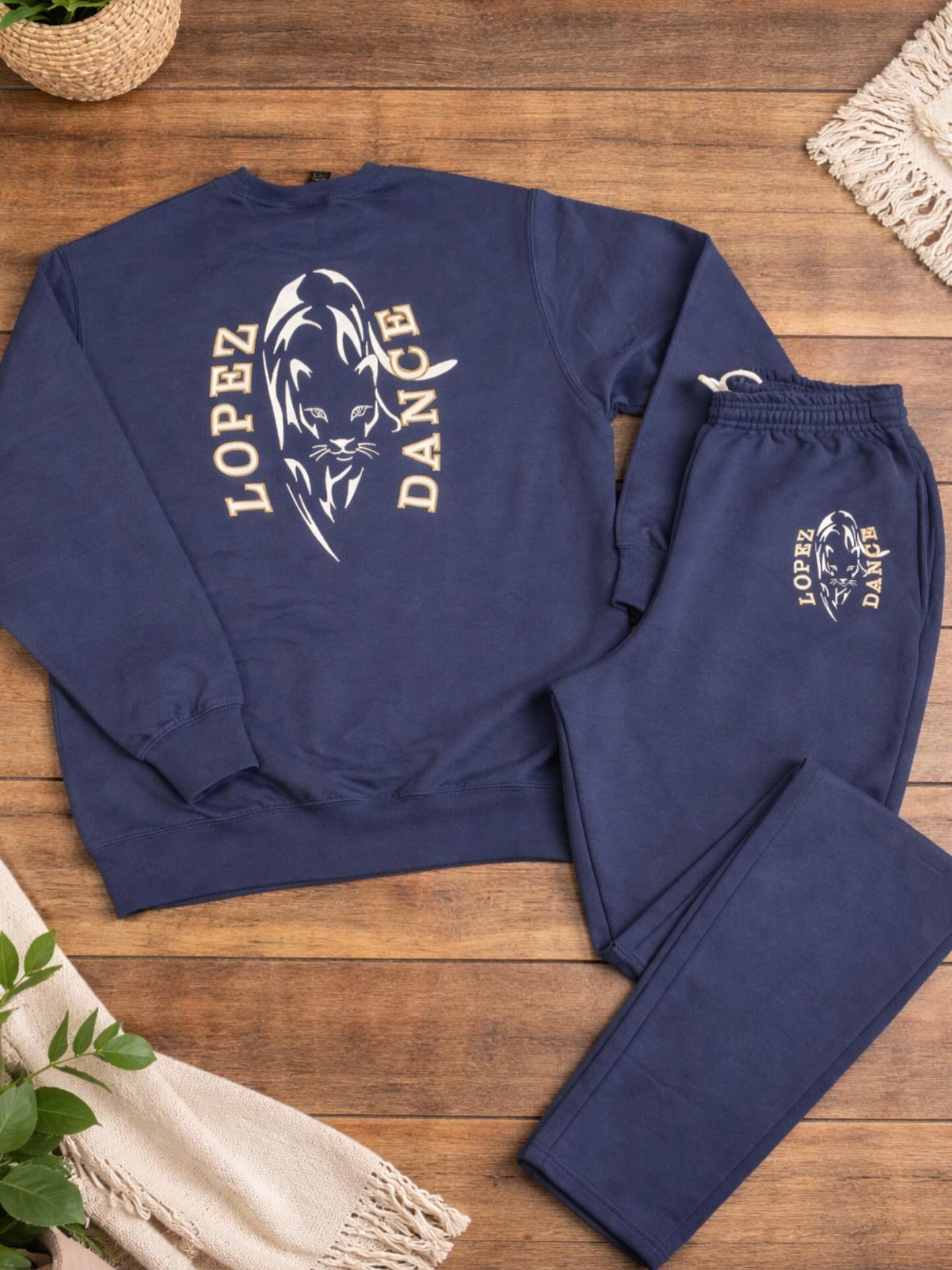 Bold. Clean. Made to stand out. 🐆✨
This custom Lopez Dance print is everything—
crisp lines, high contrast, and a design that hits from every angle.
From the statement graphic to the subtle pant detail… it’s giving team pride + everyday wear 💙
Because your team gear shouldn’t just be worn…
it should be noticed.
Ready to bring your vision to life?
We’ve got you.
#CustomApparel #DanceTeamStyle #TeamGear #ScreenPrint #CustomSweats