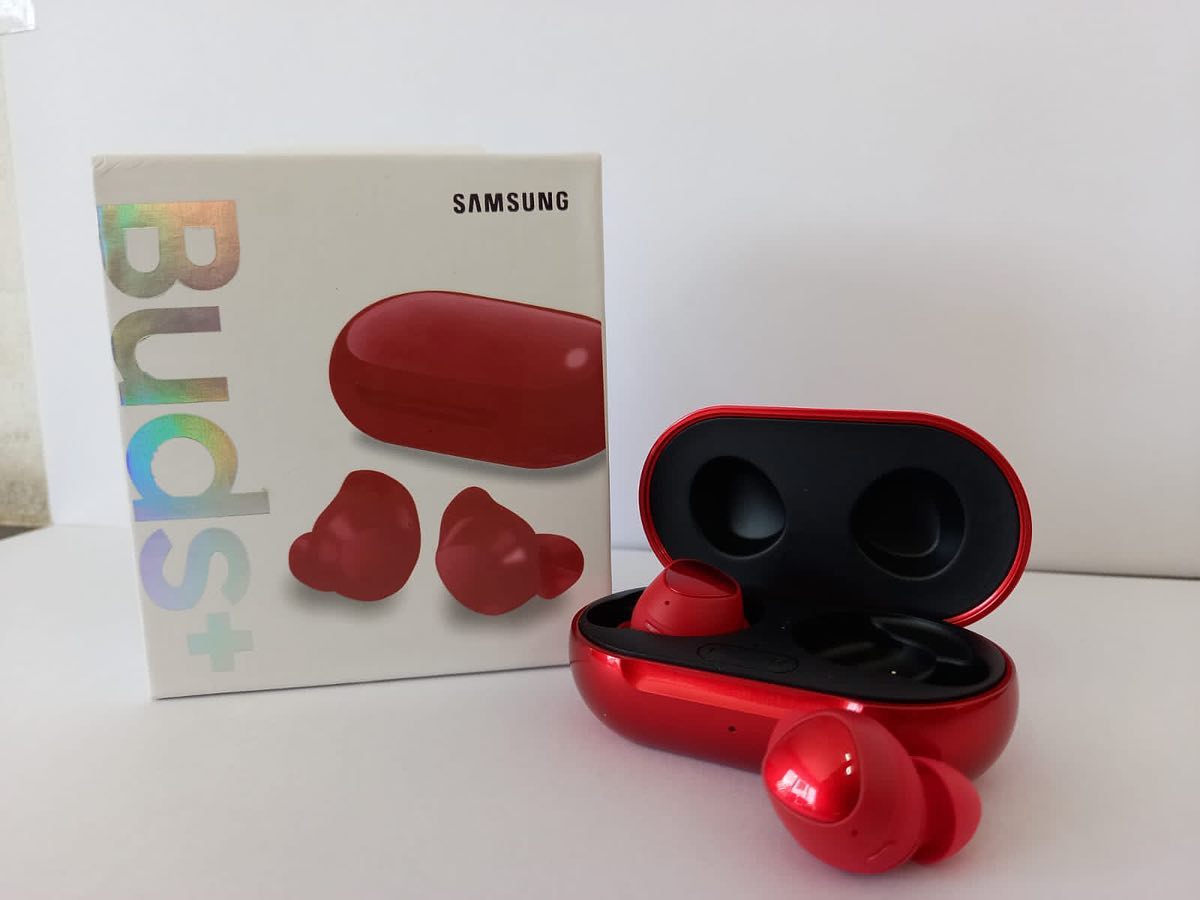 In Stock- Samsung Ear Buds……Smart Phones & Gadgets galore at unbeatable prices. DM or call us to place your order. #smartphone #tabletsamsung #earpods #digitalcamera #graphicdesign #printing #lowprices #affordable #procutmultimedia #sale #gadgetsale contact details in bio. @procut_multimedia