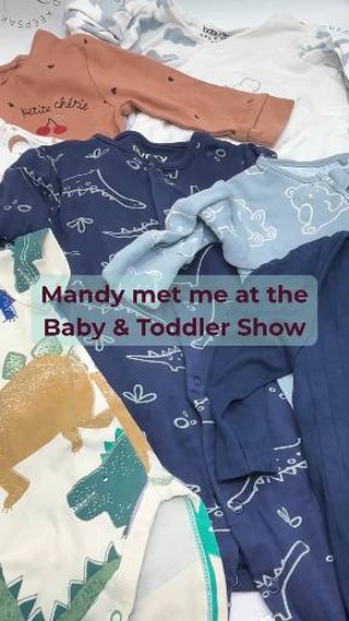 When Mandy met me at the Baby & Toddler Show, she asked me to create a weighted fox from her son's first baby clothes, weighted to 3.62kg; the exact weight he was when he was born.
Weighted keepsakes recreate that precious feeling of holding your baby for the first time, and that perfect weight you never forget. Made from his first clothes, this fox captures those fleeting early days when he was tiny and new.
#TracysTreasuredKeepsakes #SmallBusinessUK #PersonalisedKeepsakes #HertsCustomKeepsakes #HandmadeGiftsUK