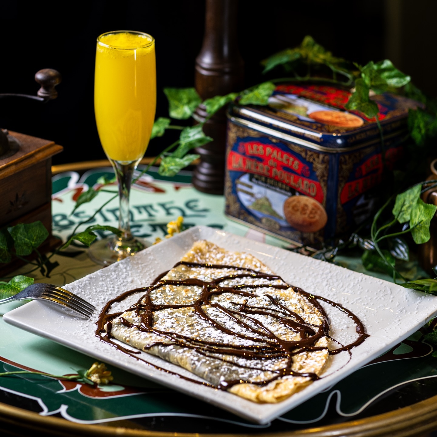 Envie de sucré pour votre brunch ? 🍫🍌🍋 Découvrez nos crêpes maison irrésistibles ! Que vous craquiez pour la douceur du chocolat maison Babette, la fraîcheur citronnée de la Crêpe citron, ou l’aventure gourmande de la King Kong, il y en a pour tous les goûts ! Venez passer un moment délicieux en terrasse, entre amis ou en famille. 😋🌞
Réservez dès maintenant !
#BrunchTime #CrêpesGourmandes #BonAppétit#montreallocalbusiness #mtl #montreal #mtlfoodie #mtlfood
