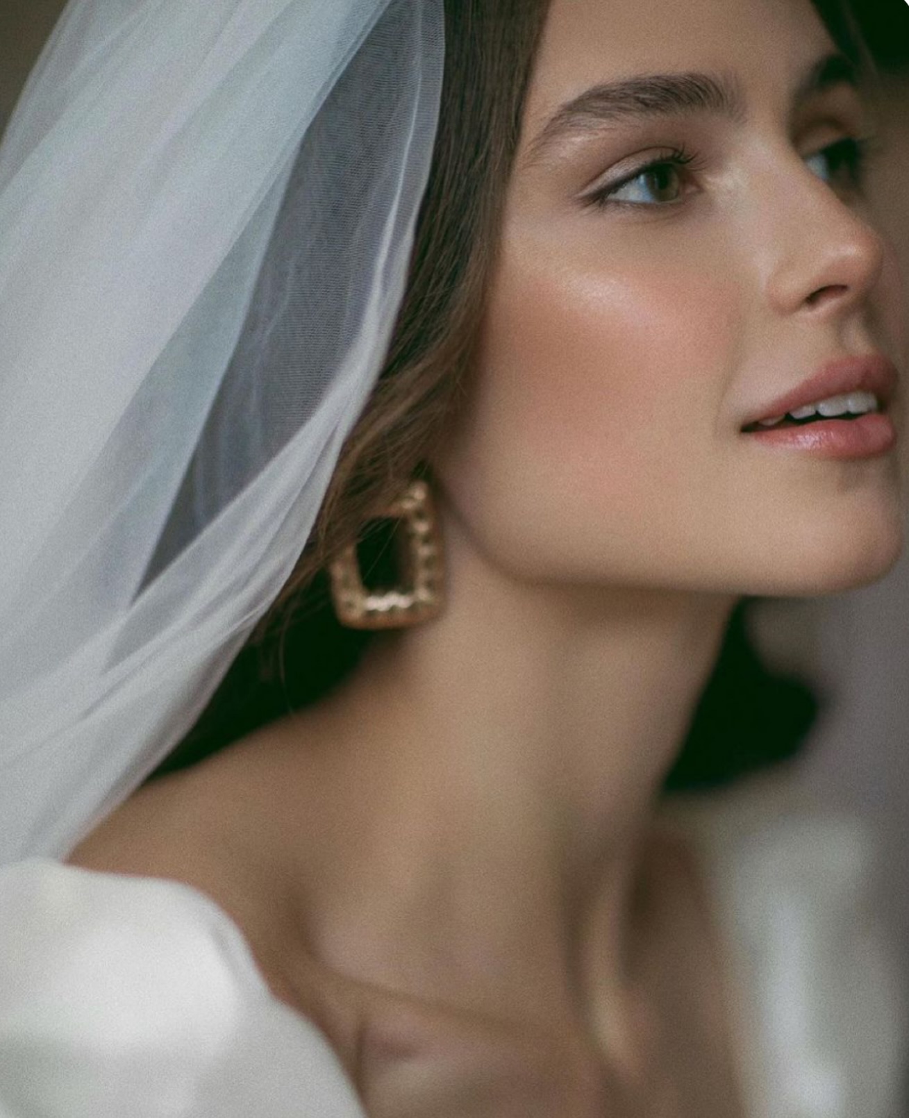 ✨ BRIDAL SKIN PACKAGES – PRIORY MEDICAL ✨
Because glowing skin isn’t luck… it’s planned 💍
Limited bridal packages now open
💎 THE BRIDAL GLOW (3 MONTHS)
Perfect if your wedding is coming soon
✔️ 2 x Polynucleotide / skin boosters
✔️ 3 x Dermalux LED sessions
✔️ Personalised skincare plan
💰 €449 (save €120)
✨ Natural glow, hydration & smoother skin
💎 THE SIGNATURE BRIDAL (6 MONTHS)
Our most popular package
✔️ 3 x Polynucleotide treatments
✔️ 1 x Juvelook (collagen stimulator)
✔️ 4 x LED sessions
✔️ Full skin consultation + plan
💰 €799 (save €200)
✨ Build collagen + long-term skin quality
💎 THE LUXE BRIDE (FULL TRANSFORMATION)
For brides who want next-level results
✔️ 3 x Polynucleotides
✔️ 2 x Juvelook / collagen stimulators
✔️ 1 x Laser session (if indicated)
✔️ 4 x LED sessions
✔️ Ongoing doctor-led plan
💰 €1199 (save €350)
✨ Skin tightening, glow & structure
⚡ BONUS (LIMITED TIME)
Book any bridal package this month and get:
✨ Complimentary Dermalux session before your wedding