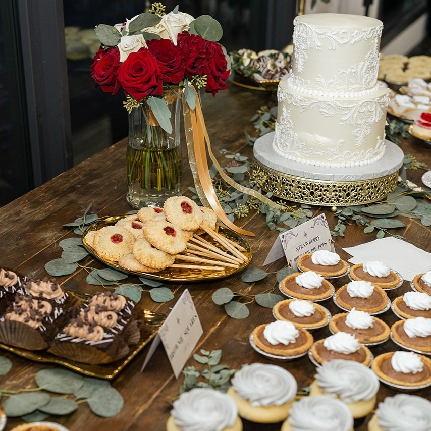 Desserts + Details from the @beautyandthebeast theme wedding. BTW the grey stuff was delicious!
Planner @aray_ofevents Team: Shauna, Dena, Megan, Sam, Lani
Venue: @innsbrookresort
Photographer/Videographer: @newedenstudiosllc
Cake: @sarahscakeshop
Desserts: @theblueowlbakery