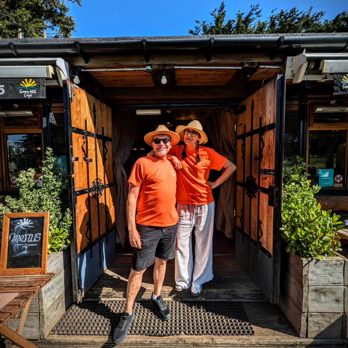 Suns out βοΈ Hats out π€
Looking forward to a Sunny day at Sunny Hill π
See you soon!
.............................................................................................
#summer #parklife #londonsummer #hat #fashion #style #waiter #hospitality #nature #alfresco #cafesofinstagram #instacafe #london #hendon