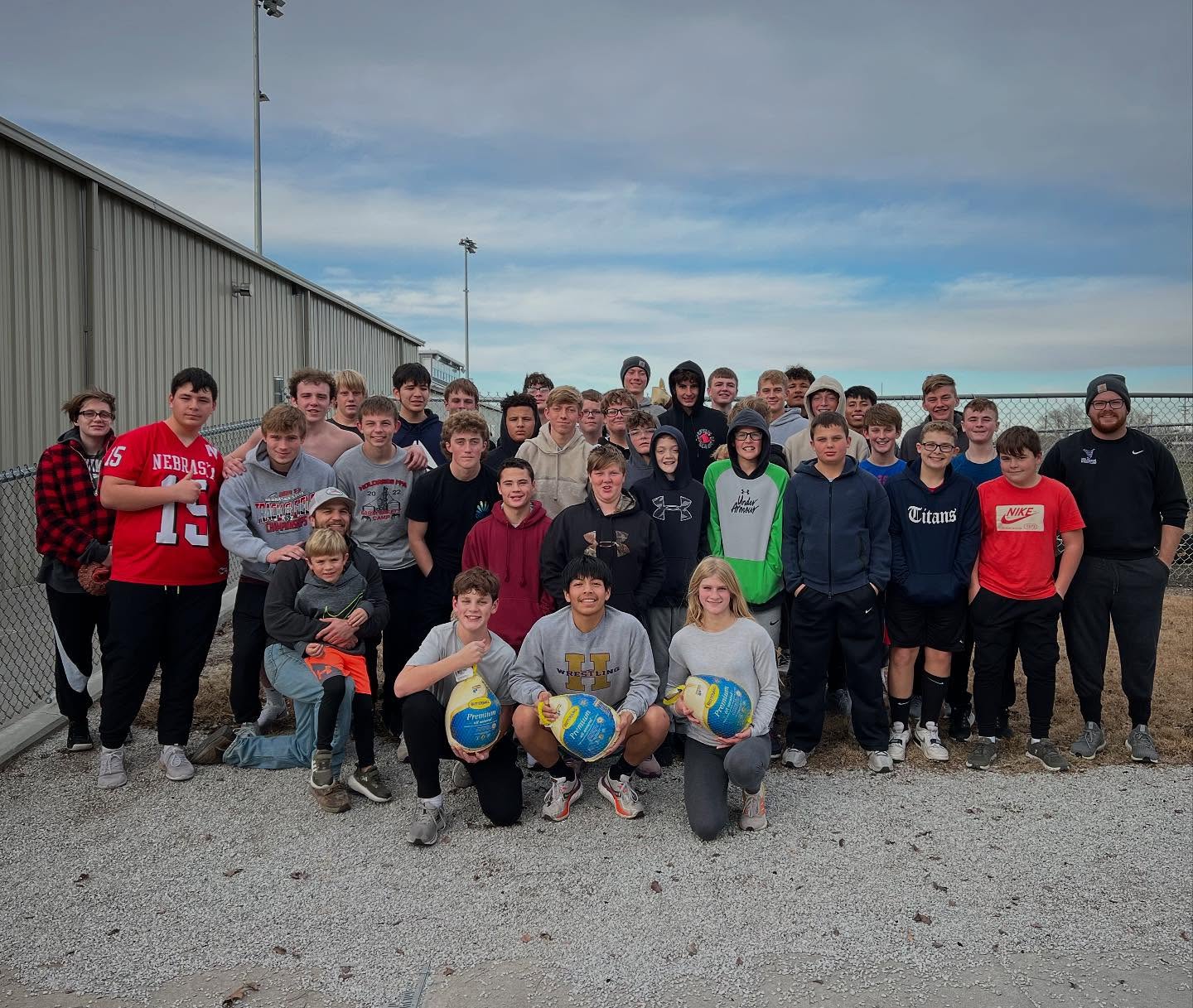 Holdrege Wrestling’s
2nd Annual Turkey Trot 🦃
A couple laps around North Park to prepare for stuffing tomorrow! Great job everyone!!
Our Turkey Winners This Year:
Boys HS: Carlos Mendoza
Girls HS: Kinley Davenport
Junior High: Landon Hohnholt