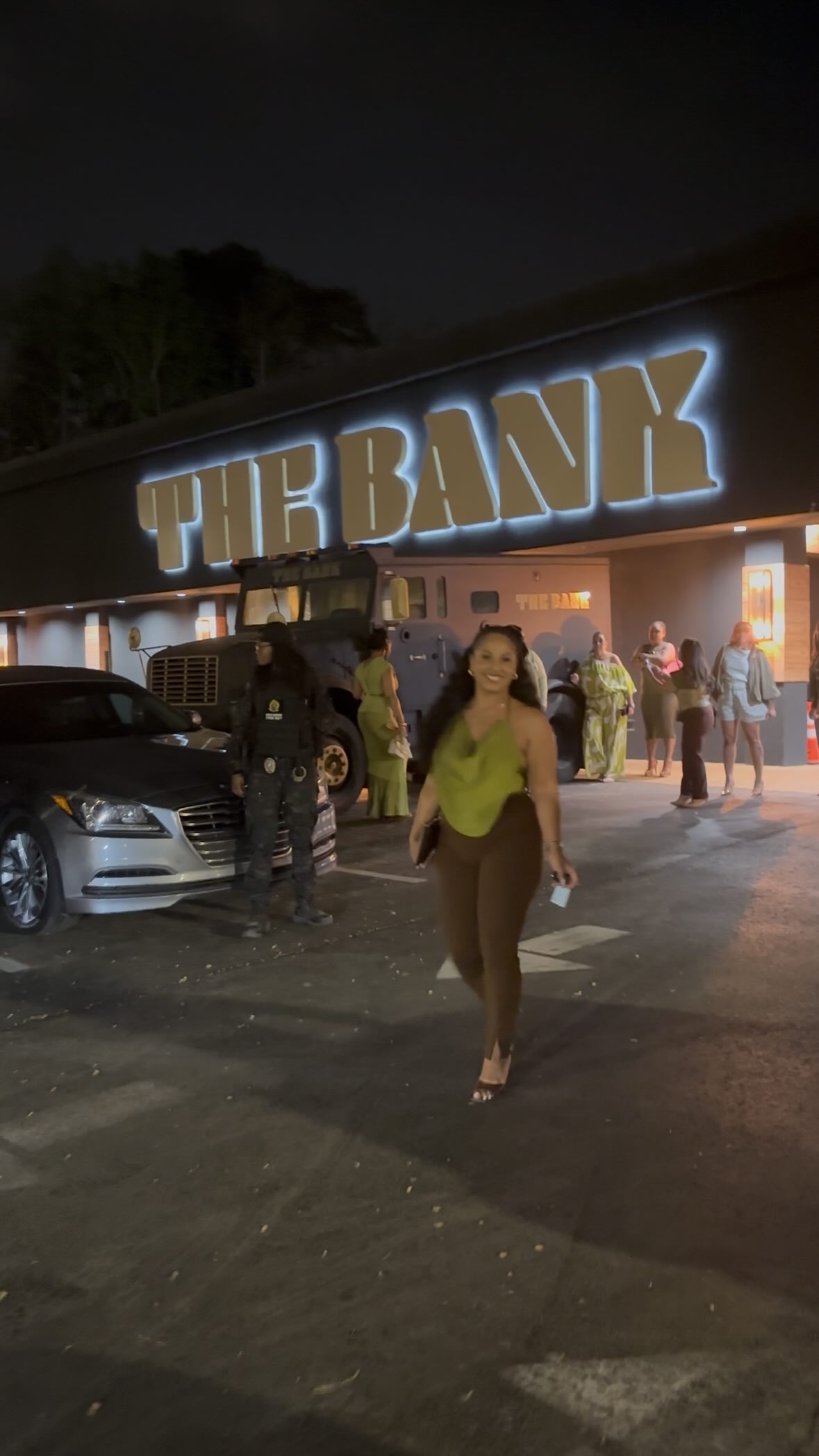 Millennials of Instagram 😆 we can’t get enough of our boomerangs #dontdoit #millenials