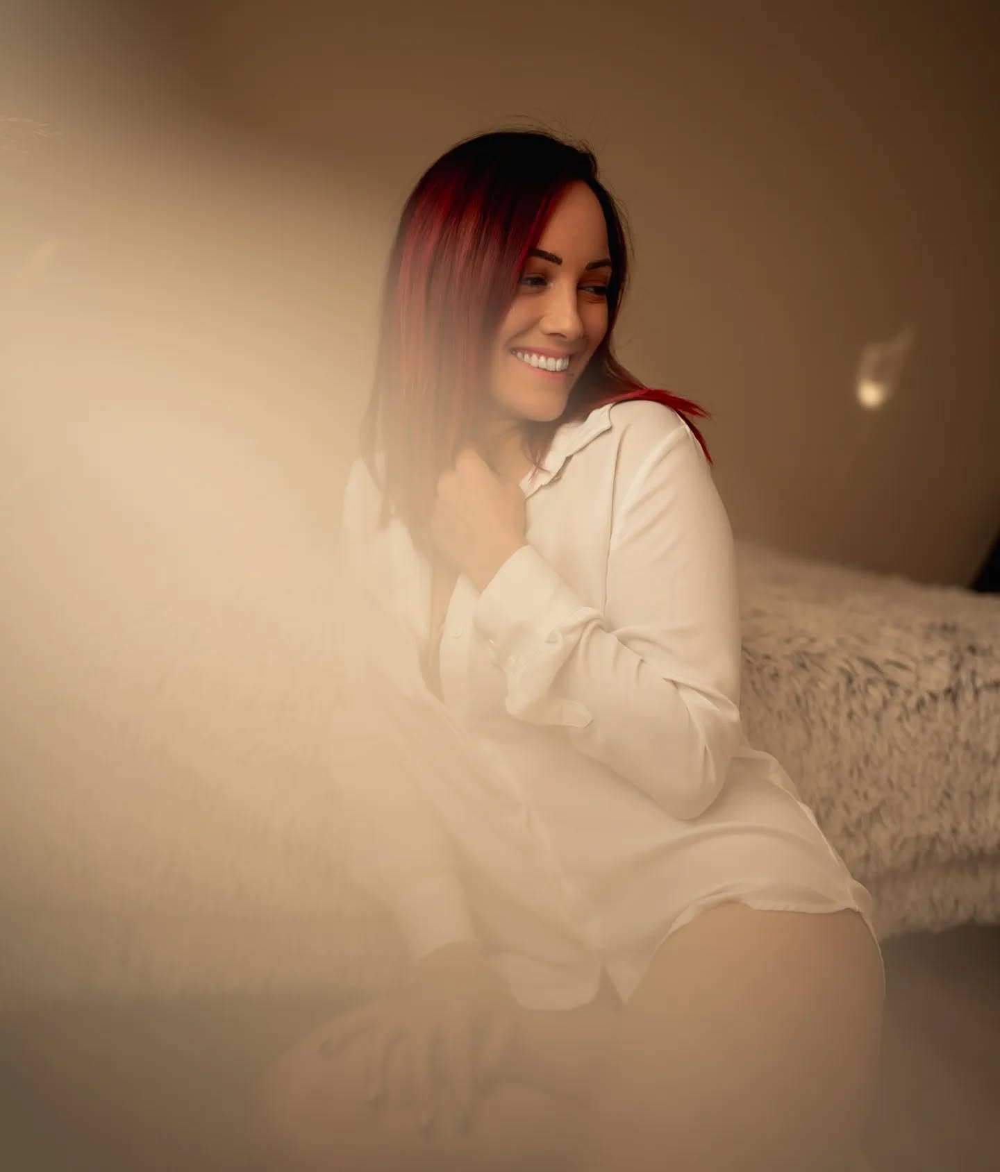 La plus jolie courbe d´une femme est son sourire 🌻
Modèle: @marion.r.lx
.
.
.
.
.
#boudoirshooting #boudoirphotography #boudoirmodel #boudoirinspiration #photographeboudoir #photographiesensuelle #photographe #photographesuddefrance #vaucluse #sensuelle #douceurs