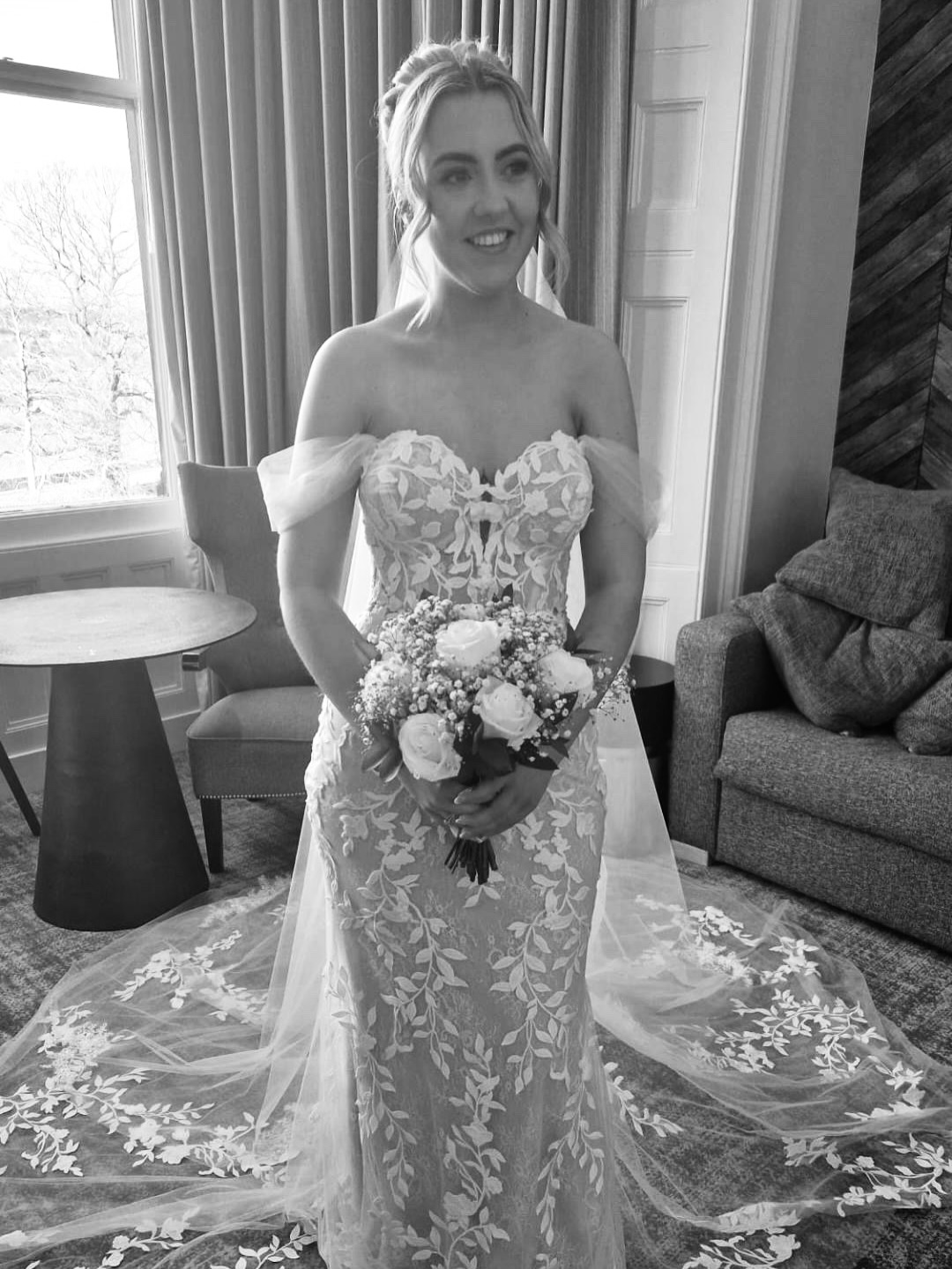 From prom girl… to bride 🥹🤍
In 2018, Tilly walked through our door looking for her prom dress…
And she told us something we never forgot -
“I’ll be back for my wedding dress one day.”
Fast forward to 2026… and she kept that promise 🤍
Watching you come back all these years later, trusting us again for one of the biggest moments of your life, honestly means more than we can ever put into words.
This is why we do what we do.
Not just the dresses… but the memories, the journeys, the full circle moments like this 🥹
Tilly, you looked absolutely incredible on your wedding day and we feel so lucky to have been part of both chapters of your story.
Thank you for trusting us then… and now 🤍
Tilly said ⭐️⭐️⭐️⭐️⭐️
“I had the most wonderful experience at Te Amo Bridal and couldn’t recommend them more.
I first visited the shop back in 2018 to find my prom dress, and I always said I would return for my wedding dress—and I’m so glad I did.
From the moment I walked in, Tracey and the team made me feel so welcome, comfortable, and genuinely special. They really took the time to listen to what I wanted while also offering thoughtful suggestions that I wouldn’t have considered myself.
Going back after all these years felt so special, and it’s amazing to see that the same level of care and dedication is still there.
Thank you to the incredible staff for helping me find my dream dress—I’ll always treasure that experience.
I wouldn’t hesitate to recommend Te Amo Bridal to anyone looking for something truly special”
@enzoani
@beckygoligy_photographer
@castlegreenhotel
@laurra29
@makeupabigalemma
@laurarob79
Hashtags:
#RealBride #FromPromToBride #TeAmoBridal #BridalJourney fullcirclemoment