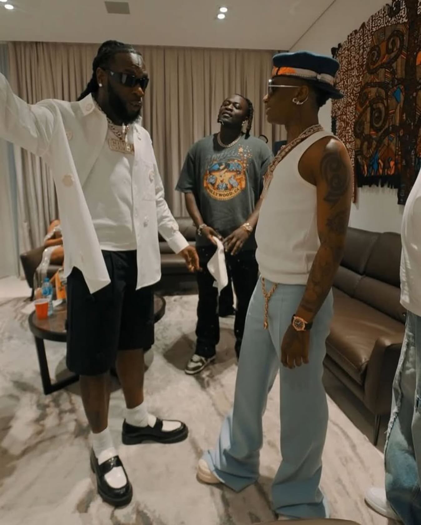 WIZKID 🦅 x BURNA BOY 🦍
Follow @play.afro for more updates🔥🔥
#playafro #afrobeats #wizkid #burnaboy