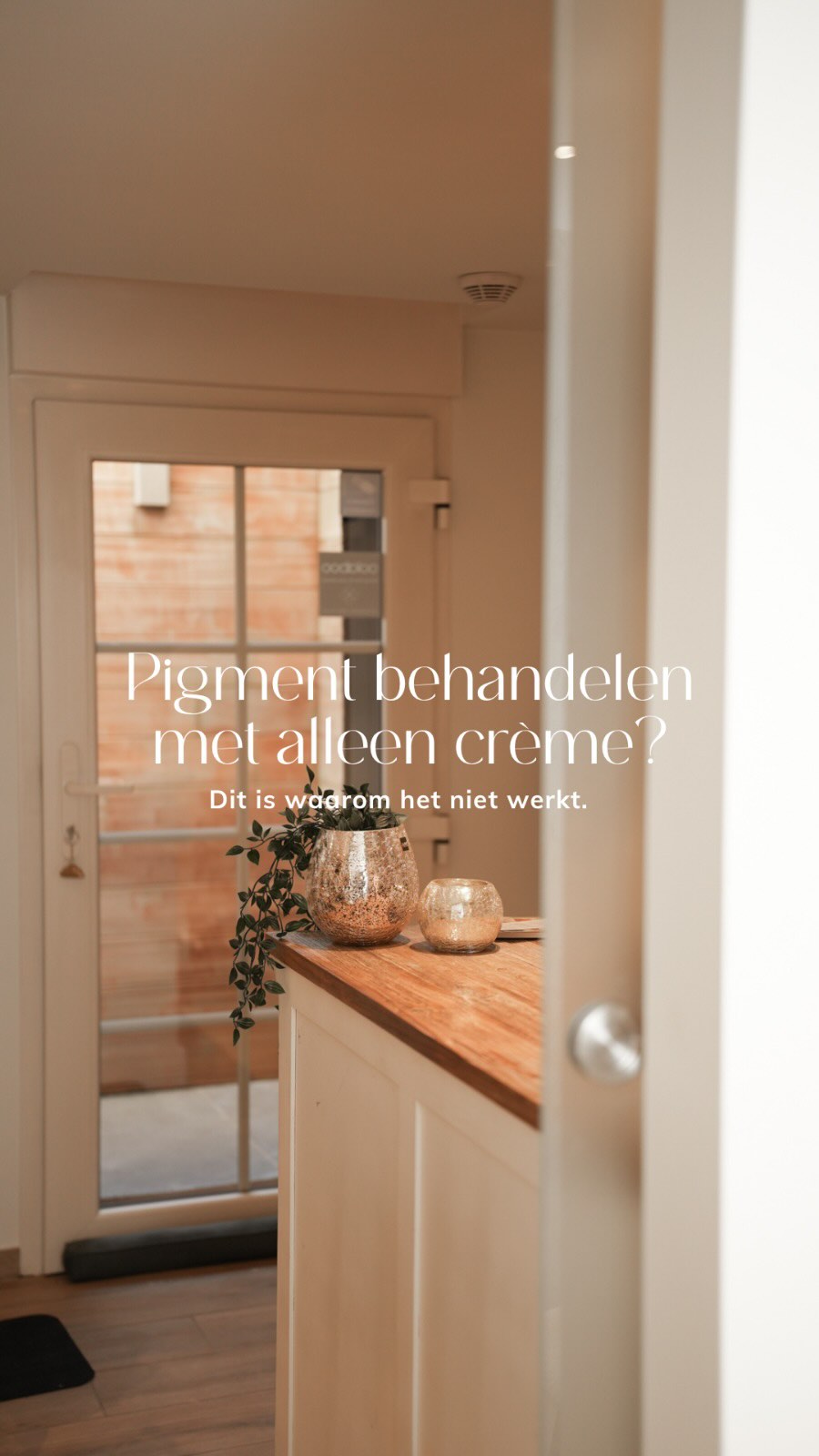 Pigmentatie is geen oppervlakkig probleem. Endat is exact waar het vaak fout loopt.
Je smeert. Je probeert vanalles. Misschien zie je even verbetering… Maar dan komt het terug. Altijd.
En dan begin je te twijfelen: “Ligt het aan mij?” “Doe ik iets verkeerd?”
Nee. Je huid krijgt gewoon niet wat ze écht nodig heeft.
Pigment zit dieper. En als je dat niet juist aanpakt, blijf je in datzelfde cirkeltje draaien.
En geloof me… ik zie dit élke dag.
✨ Het kan wél beter. Maar dan moet je het anders aanpakken.
Herkenbaar? Stuur me gerust een berichtje. Ik kijk met je mee 💛
Veel liefs
Lien 😘
Pur’elle Huidinstituut
☎️ 0494586550
📩 info@purelle.be
https://www.purelle.be