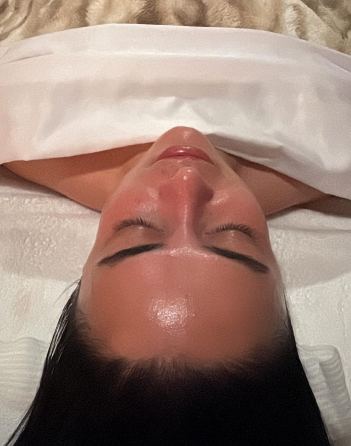 achieve hydrated, glowing skin with Atelier Beauty Bar 💦✨
Skin by Micaiah
#renoskincare #renohydrafacial #renoesthetics