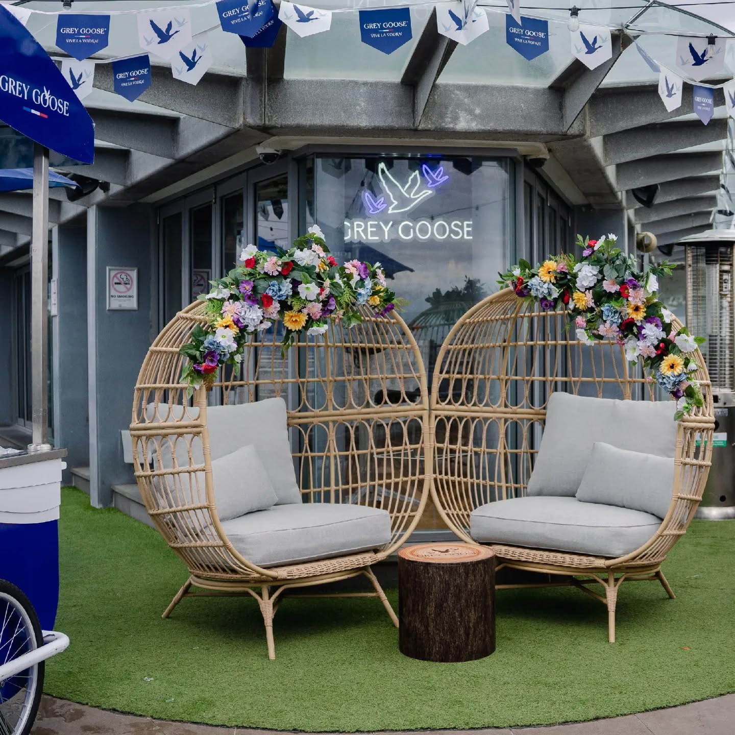 Elevating the summer vibes on this stunning rooftop location with Grey Goose. We had so much fun putting this activation together for New Brighton Hotel - let's cheers to that! ☀🍸
📷 @jamespellegrino