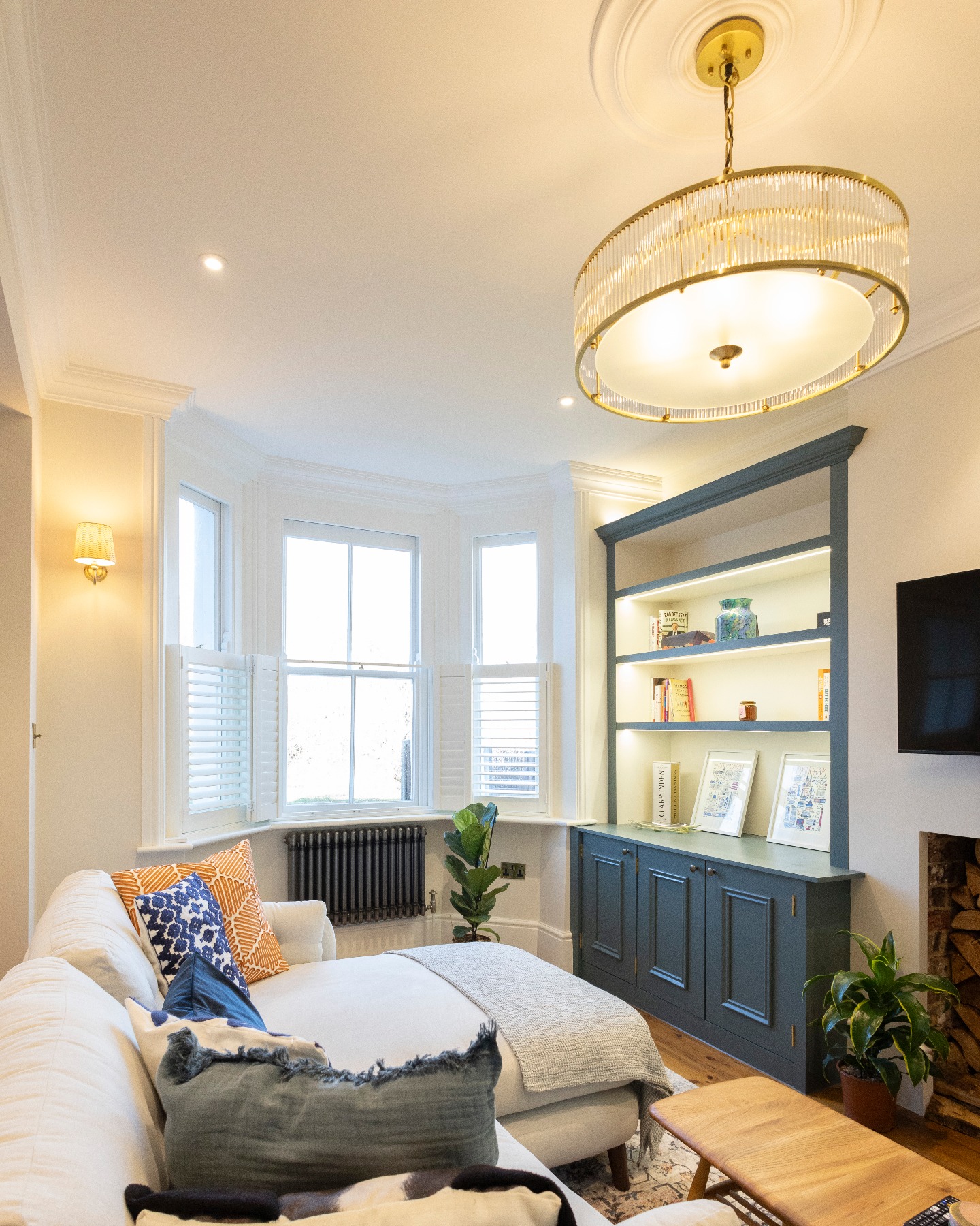 Natural light, warm textures and thoughtful details, this is the kind of living space that feels instantly like home 🏠
We create rooms that balance comfort with modern design, making your home a place you love spending time in.
Get in touch with our team today for a free visit and quote 🙌
🌐 dandbbuilding.co.uk
📲 01727 514020 | 07764745711
📧 ben@dandbbuilding.co.uk
📍 St Albans, Hertfordshire
We work primarily in Hertfordshire, with recent projects in Redbourn, Harpenden and St Albans.
#HertfordshireBuilders #StAlbansConstruction #HertfordshireConstruction #StAlbansBuilders #HomeRefurbishment