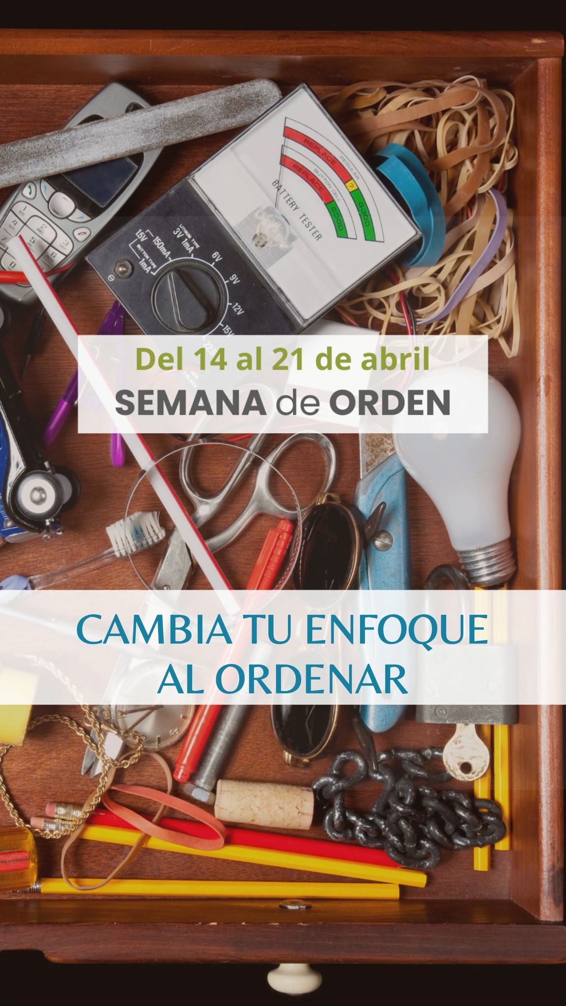 No, para conseguir acabar con el desorden y la acumulación de objetos no tienes que volverte loca buscando cosas viejas que tirar.
Estás enfocándolo desde el lado incómodo y pesado.
¿Cómo sería hacerlo más fácil?
Si para reducir los objetos te enfocas en identificar qué puedes tirar, estás abordando el proceso desde la incomodidad y la escasez. ¿Por qué?
1- Se hace muy incómodo porque a nadie le gusta perder. A nadie le gustan las despedidas.
¿Por qué te empeñas en hacer que tu proceso de orden sea una sucesión de momentos en los sientes perder dinero, objetos y recuerdos? Para el diálogo únicamente enfocado en tirar, sacar y perder.
2- Miras la vida desde la escasez. Si te centras en buscar y tirar solo lo que esté suficientemente gastado y en lo que gastaste poco dinero, estás conectada con la necesidad de atesorar por el miedo a que en algún momento te falte.
Realmente no confías en un futuro feliz con menos cosas y por eso nunca lo conseguirás, si no cambias el enfoque.
¿Mi recomendación?
Enfócate en positivo. Céntrate en elegir que sí deseas que ocupe espacio en tu vida
… (aquí no solo te hablo de objetos)...
Pon tus ojos en identificar y elegir rodéate solo de aquello que te hace bien, solo lo mejor para ti, independientemente de su precio o estado.
El proceso de orden se siente y se avanza de otro modo.
Voy a realizar una SEMANA de ORDEN para que identifiques en tu caso qué te mantiene en bucle en el desorden y la acumulación de objetos 📦y cómo SI poder salir de ahí para siempre.👏.
Si quieres aprovechar esta oportunidad, escribe en comentarios la palabra “QUIERO” y me pondré en contacto contigo para darte acceso🌈🎯 .
#tresinteriores #LibérateDelDesorden #DesapegoConsciente #SoltarParaCrecer #AdiósAcumulación #VivirSinDesorden #PsicologíaDelOrden #CreenciasQueAtrasan #CambioDeMirada #BloqueosYDesorden #MenteOrdenadaVidaOrdenada #OrdenYBienestar #MujeresQueTransforman #ReinventaTuVida #AdiósAcumulación #ViviendoLigera #CrecimientoPersonalMujer