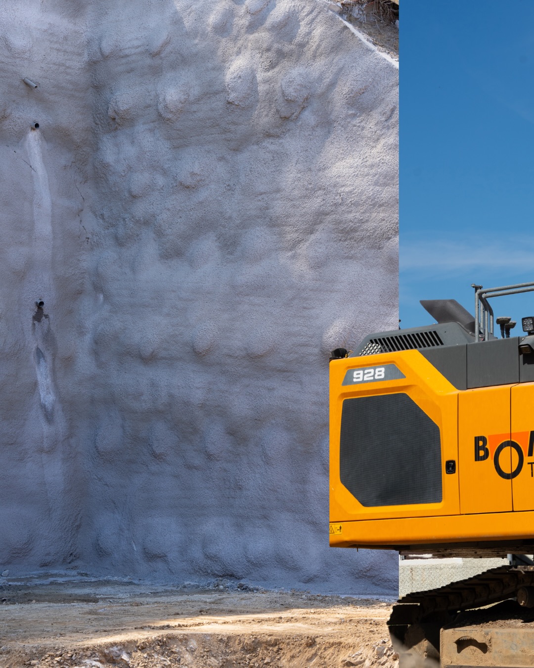 Jeder Einsatz braucht die richtige Maschine 💪🚧
Vom kleinen Bagger bis zum echten Kraftpaket – bei Bombardi Tiefbau läuft alles mit Power und Präzision.
#bombarditiefbau #schwarzwald