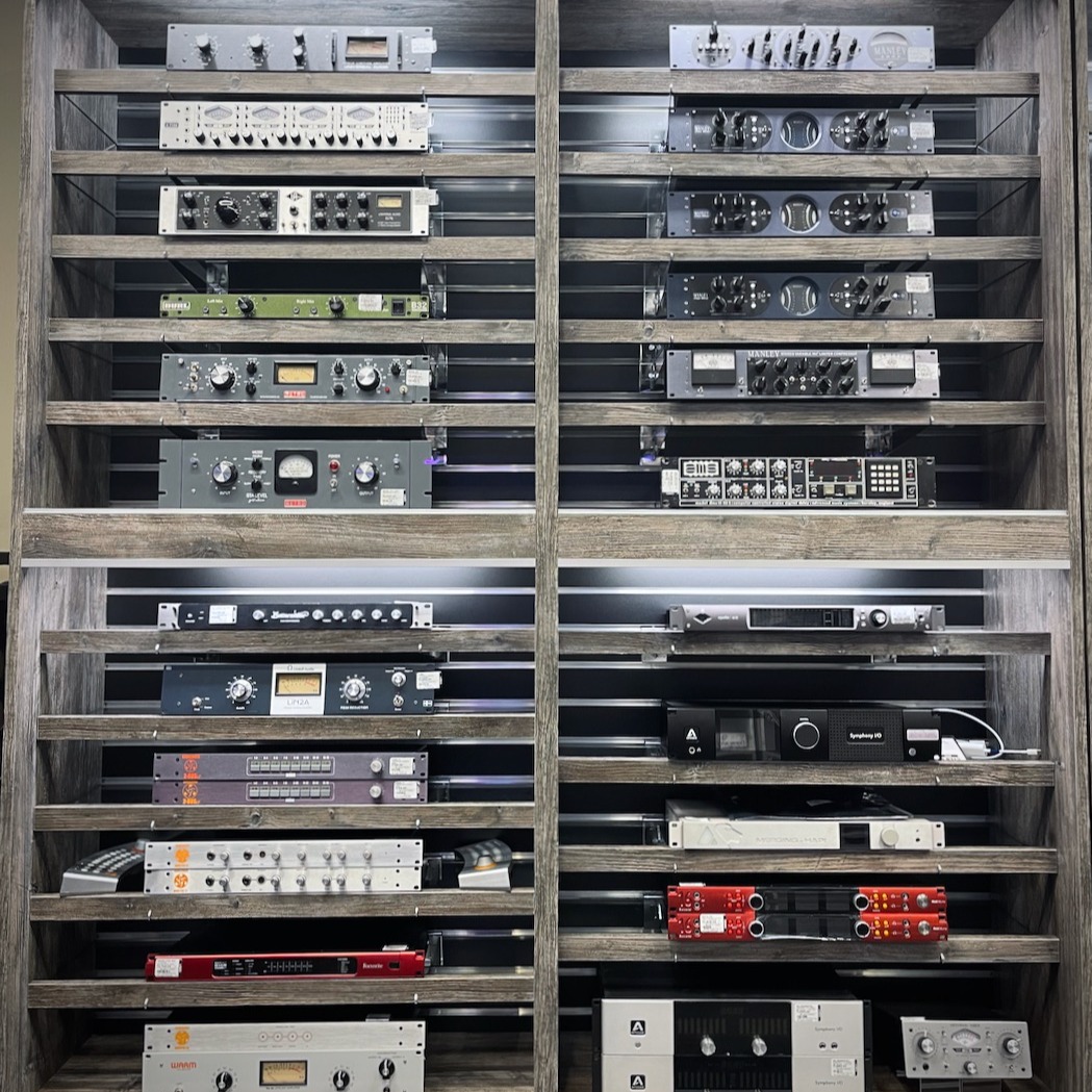 We have a big announcement!
RENTALS: High-End Studio Gear at LM Pro
We’ve officially launched our High-End Studio Rentals Program here at LM Pro.
This program gives our valued clients access to premium gear that isn’t typically available elsewhere. While Long & McQuade already offers incredible rental options—like the Neumann U87 or Rupert Neve Newton Channel—we’re expanding that lineup directly from LM Pro. Expect to see sought-after units like the Tube-Tech CL1B, RND MBP & MBT, and more.
So whether your project is ready for final mix, or your pre-production is complete and lyrics are finalized, you now have access to the kind of gear found in professional recording and mastering facilities—equipment that can truly enhance your work, whether it’s music, voice-over, or content for film, web, or TV.
For more details, give us a call at 416-928-6434.
As always, happy recording!
~ LM Pro
@longandmcquade