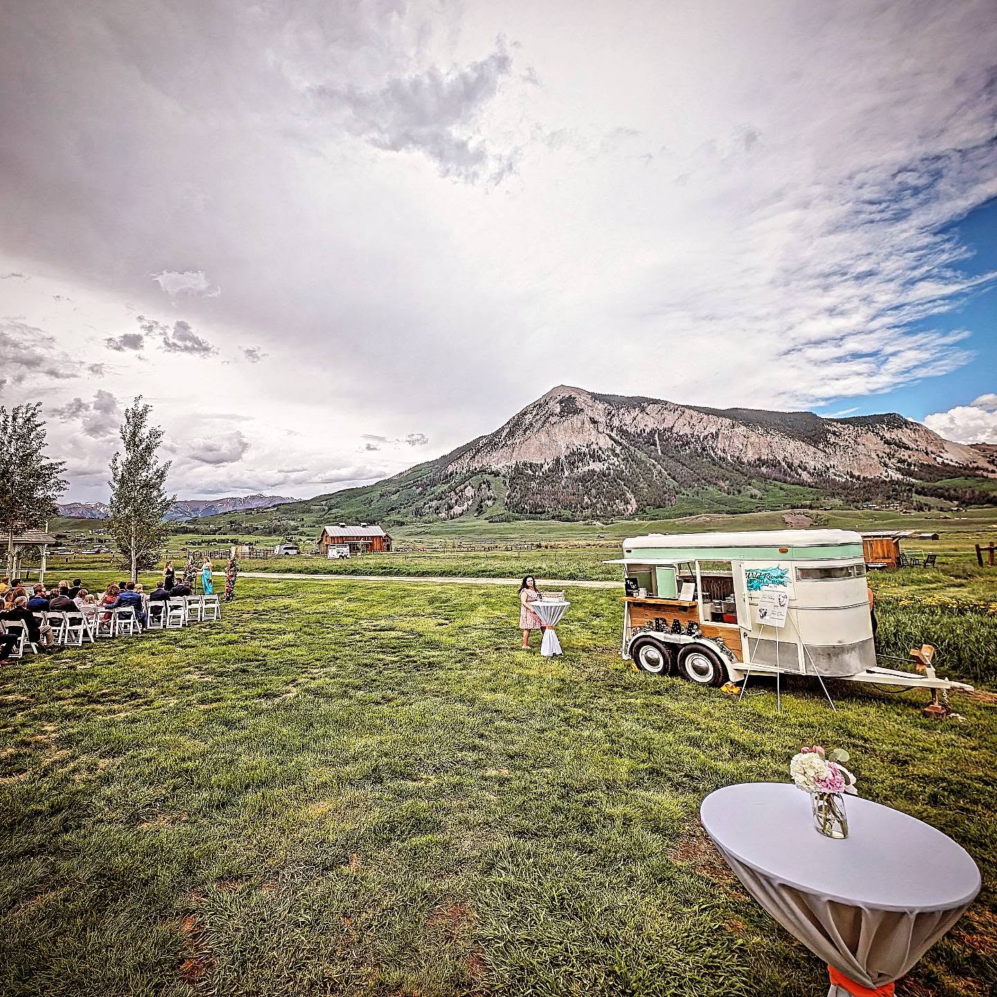 We are grateful for a successful and lovely event in Crested Butte this past weekend. Thank you for choosing Wild River Mobile Bar!
#mobilebartender #mobilebar #horsetrailerbar #horsetrailermobilebar #crestedbuttewedding #crestedbuttecolorado #crestedbutte #weddingplanning #specialtycocktails #localbusinessowners #supportlocalbusiness #supportsmallbusiness