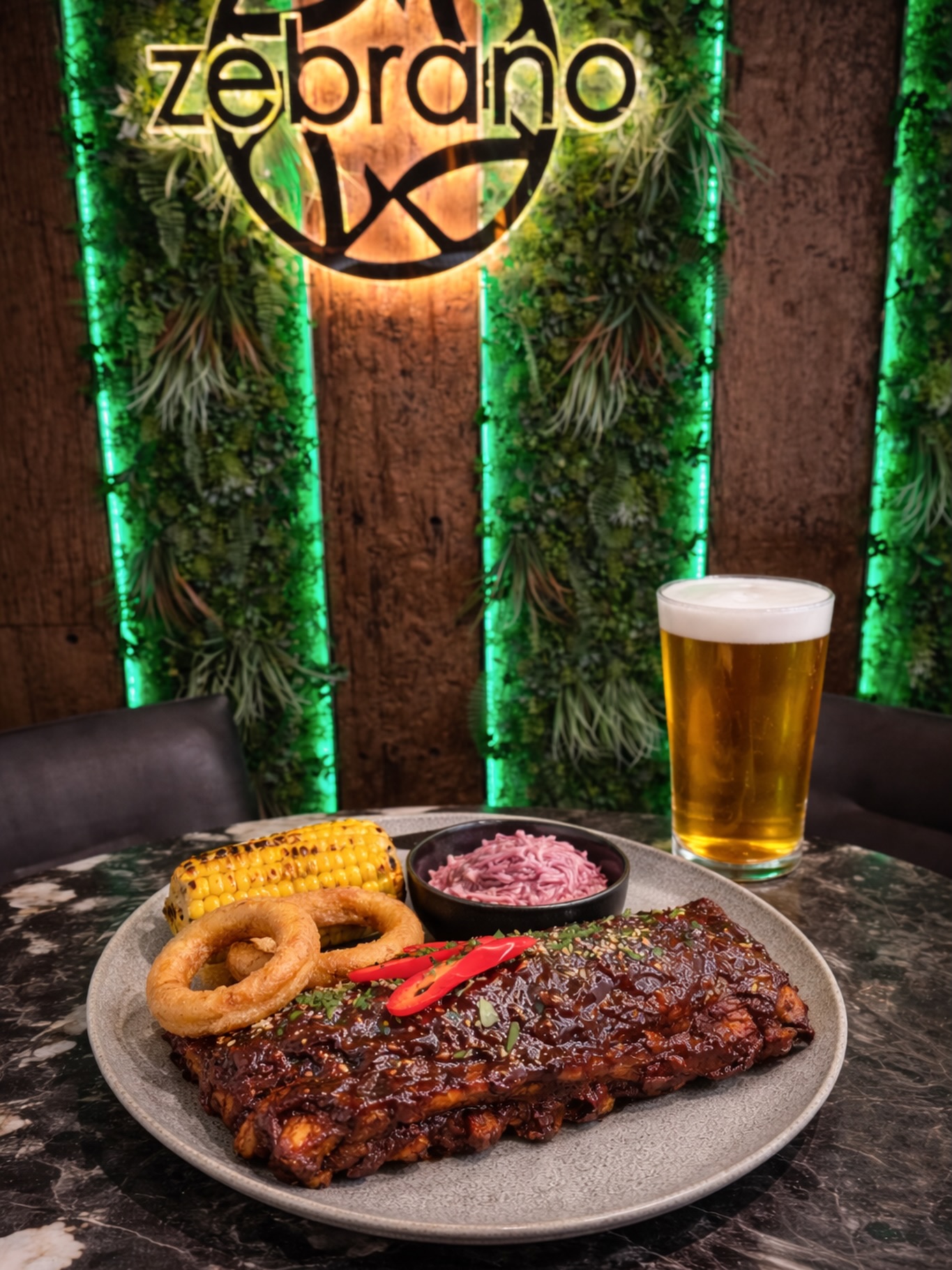 🔥 NEW ON THE MENU 🔥
Introducing our Full Rack & ½ Rack Pork Ribs 🤤
Slow-cooked, sticky, juicy and packed with flavour.
Served with:
🌽 Corn on the cob
🧅 Onion rings
🥗 Coleslaw
Best enjoyed with one of our ice-cold pints 🍺
Come and try them for yourself at Zebrano Brentwood ✨
🔗zebranobrentwood.com/reservations
#ZebranoBrentwood #NewMenu #PorkRibs #Foodie