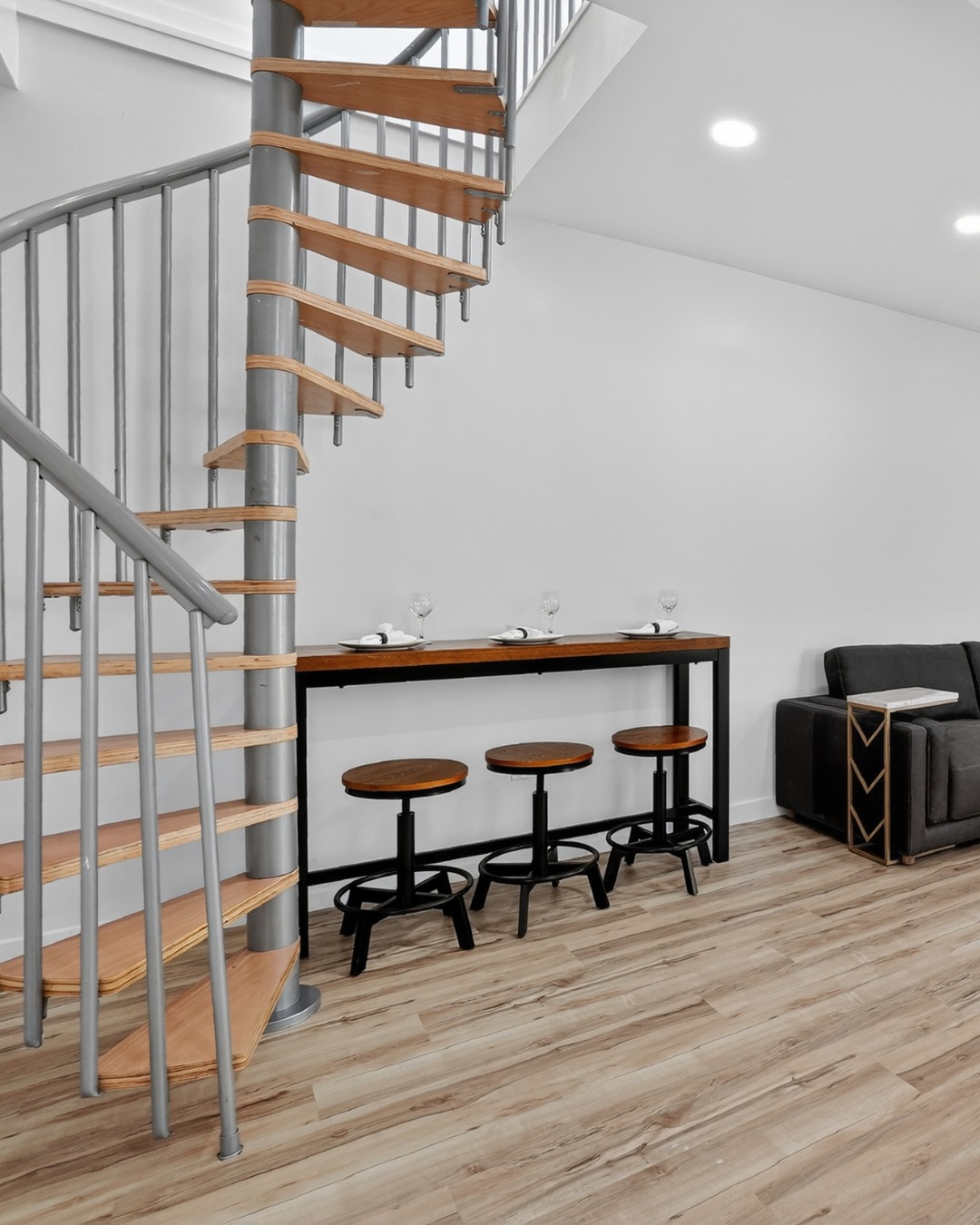 8778 Waterfront Terrace | Unit A
Upcycled container living—done right.
3 🛏 | 2 🛁 | Loft + Private Balcony
Modern, efficient, and anything but cookie-cutter.
Ready now for someone who wants something a little different… and a lot stylish.
$2,250/month + utilities
📲 Let’s get you in for a tour before it’s gone
Call/Text 904-505-9998
#realtorlife #listedtosold #findyournest #homesweethome #kellerwilliamsagent #kellerwilliansrealtyatlanticpartners #homebakedwithjoanne #jaxrealtor #jaxrealestate #jacksonville #jaxrealtoronthemove #jaxrealestateonthemove #thegriffinteamsellsflhomes #joannegriffinsellsflhomes #ContainerLiving