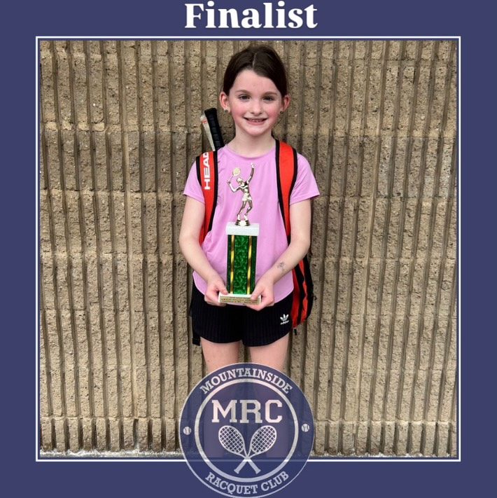 Maeve Donnelly was the finalist at the USTA Green Ball Girls 10U at Courtsense Bogota this weekend. Great job Maeve!!
.
.
.
.
. #mountainsideracquetclub #tennis #youthtennis #usta #usta_eastern