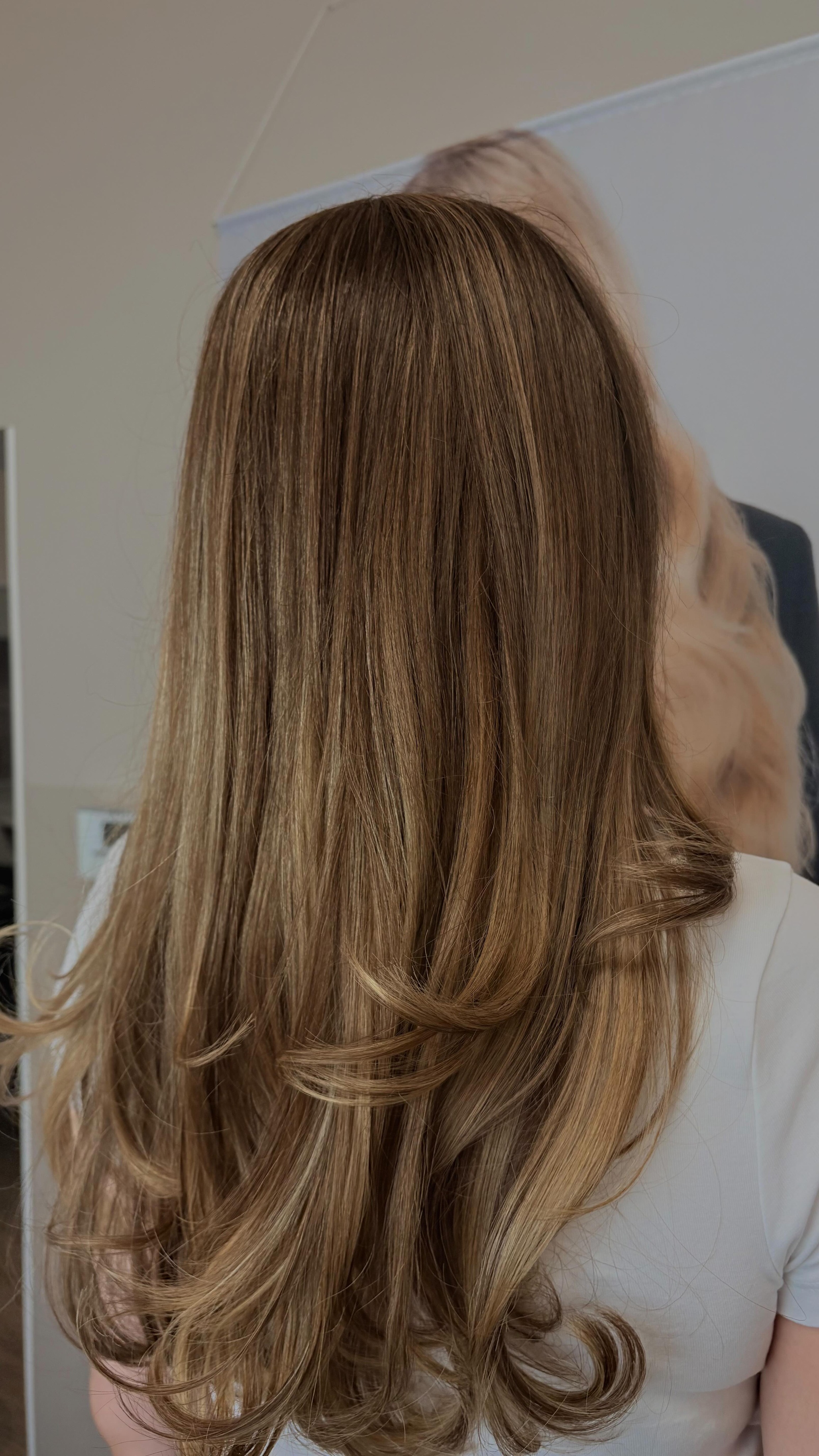 Sommerhaare🦋 made by Zoi
#balayage #ratzmatzhairdressing #friseurwiesbaden #vorhernachher #hairdresserwiesbaden