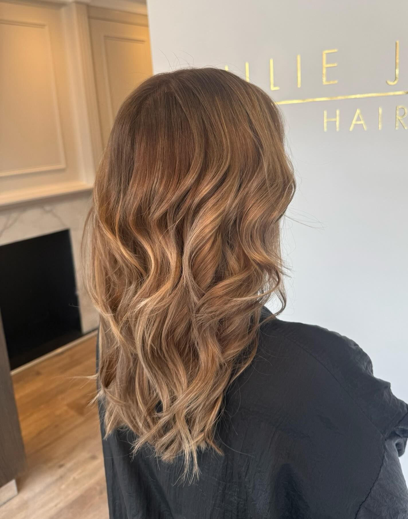 Balayage Colour correction by our newly qualified apprentices Lily and Martha 🤩✨
From box dying at home to this gorgeous transformation the girls are really enjoying getting on the shop floor and expanding their knowledge!
Colour correction appointments are available by consultation 🤍
#wella #hairgoals #apprentices #hair #balayage