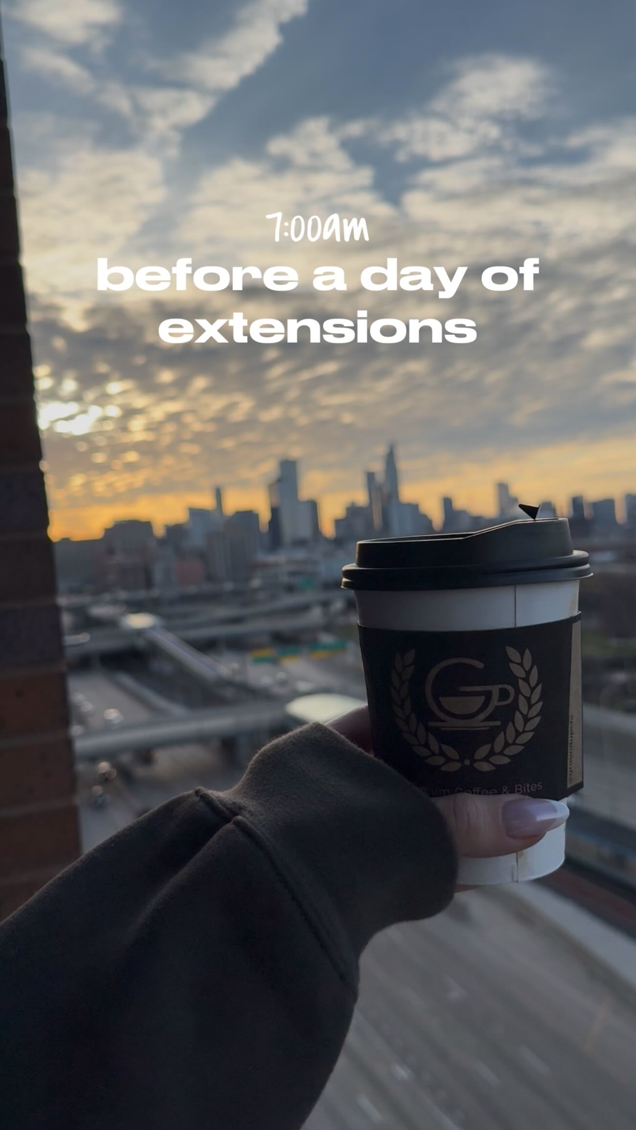 mornings before work ☁️🦋
7am in chicago before a day of extensions