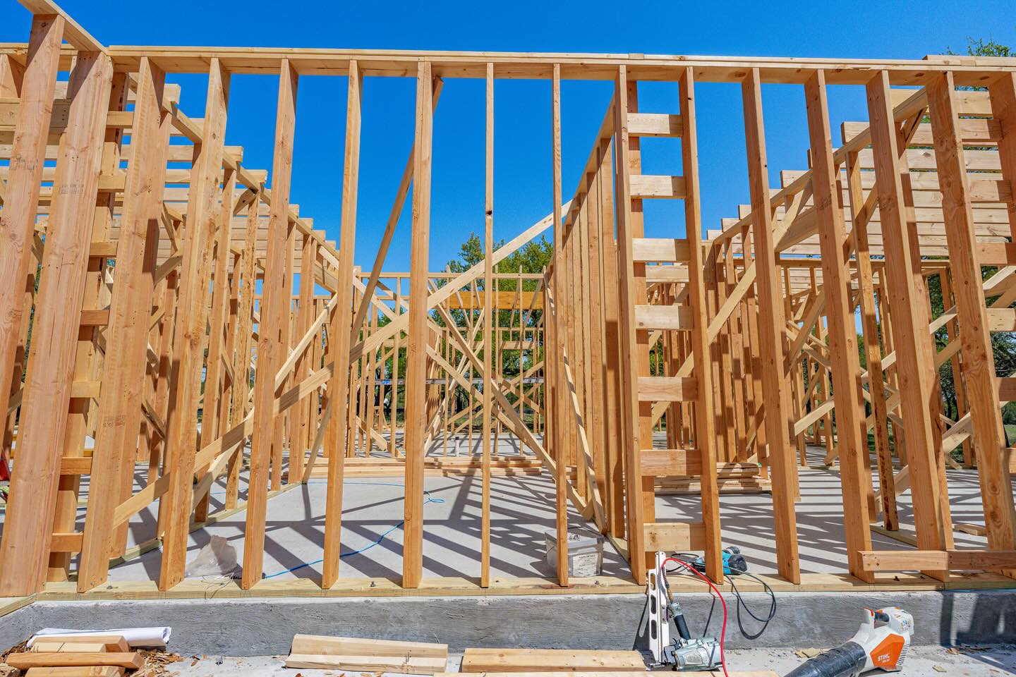 Thanks @ Rocky Creek Construction for having us on your project… This photo highlights “ladder blocking” where interior walls intersect at exterior walls. The framing technique allows for foam insulation to be sprayed along the entire exterior wall continuously. Other methods of framing create pockets of space where foam can’t reach and wall spaces void of foam.