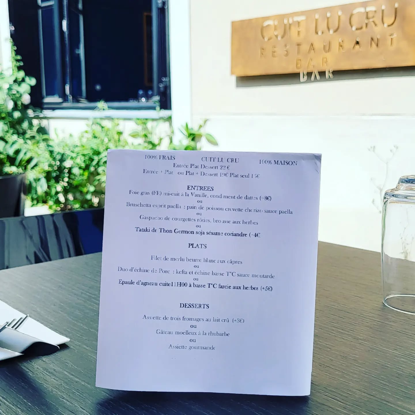 Après quelques semaines avec des horaires inhabituels..
Nous voici prêts pour l'été !
Avec une equipe au complet !
C'est reparti !
Tous les soirs du mardi au samedi!
Les midis : mardi jeudi vendredi !
Résa sur www.nantes.restaurant
#faitmaison
#nantesrestaurant
#talensac
#erdre