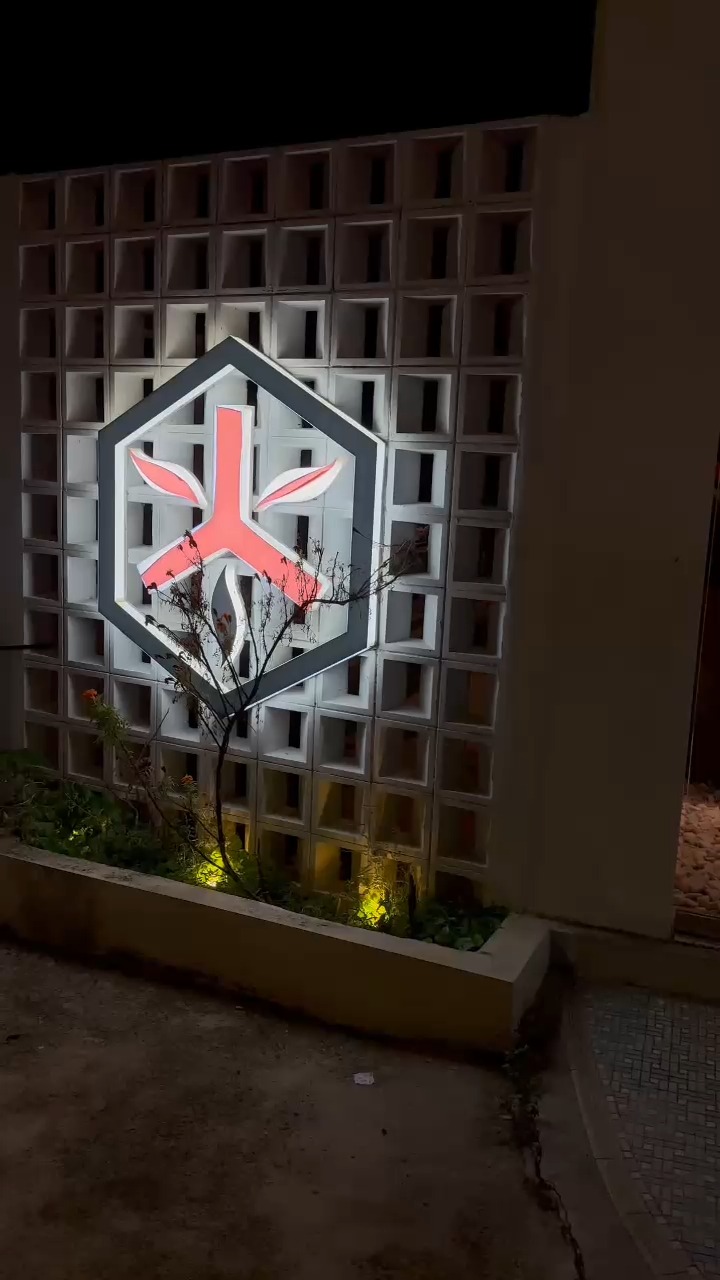 Finally, a reason for your non-beef eating buddies to join the party! 😉
We’re officially serving Kurobuta Pork—the "Wagyu of Pork." 🥩🐖 Now everyone can enjoy that melt-in-your-mouth quality, whether you're a beef lover or not.
P.S. We have more meat options on the way, including some incredible handmade sausages that are absolute perfection on the grill. 🔥🌭
Gather your non-beef eating besties and dine with us now!
📍Visit us at Shin Mura Wagyu Robata
12, Jalan Tun Abdul Razak (Susur 4), Larkin, JB.
👀 Check out our full menu here: https://www.shinmura-wagyu.com/
menus
🎥Special thanks to @jolinn.07 @cheng077.7 for this wonderful video