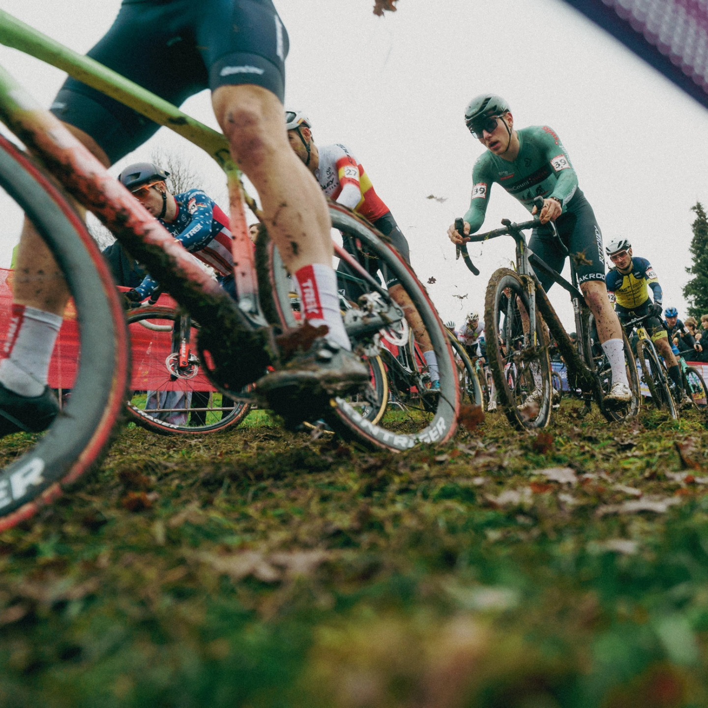 World cup Gavere
So happy to finaly feel good in a race and even more for Gavere 😇
What a tough course😅 P49 at the end with the big boys !
Next race in Besançon on sunday for the 4th round of the u23 world cup!
Thank you to @cyclocrosscustom @manurudaz @adrien_thuillard @jonasmagne for the best support during the last races !🫶🏻🔥
📸 : @gaetan_sportpic
@wecount.swiss
@garagechateau
@orbeaswitzerland
@cyclessporthuguelet
@swissstopofficial
@elitefondationscyclingteam
@ritcheylogic
@challengetires
@nessfit.ch
@jakroo_official
@abus_cycling
@julbo_eyewear
@agence_hors_categorie
@shimanoroad
@mintndry
@loterieromande
@yannrithner_massotherapeute
#wecountswiss #swisscheesemarketing #challengetires #feelthehandmade✋🏻 #challengeyourlimits #julbo #julboathlete #julboeyewear #rideshimano #shimano #nessfit #velozone #loterieromande #sosfondue #mintndry #locationgm #garageduchateau
#swissstoppads #swissstop #cyclingbrakepower #orbea #orbeaterra #ritchey #abus #abushelmets #abuslocks #abuscycjng #wecount.swiss, #cycleshuguelet