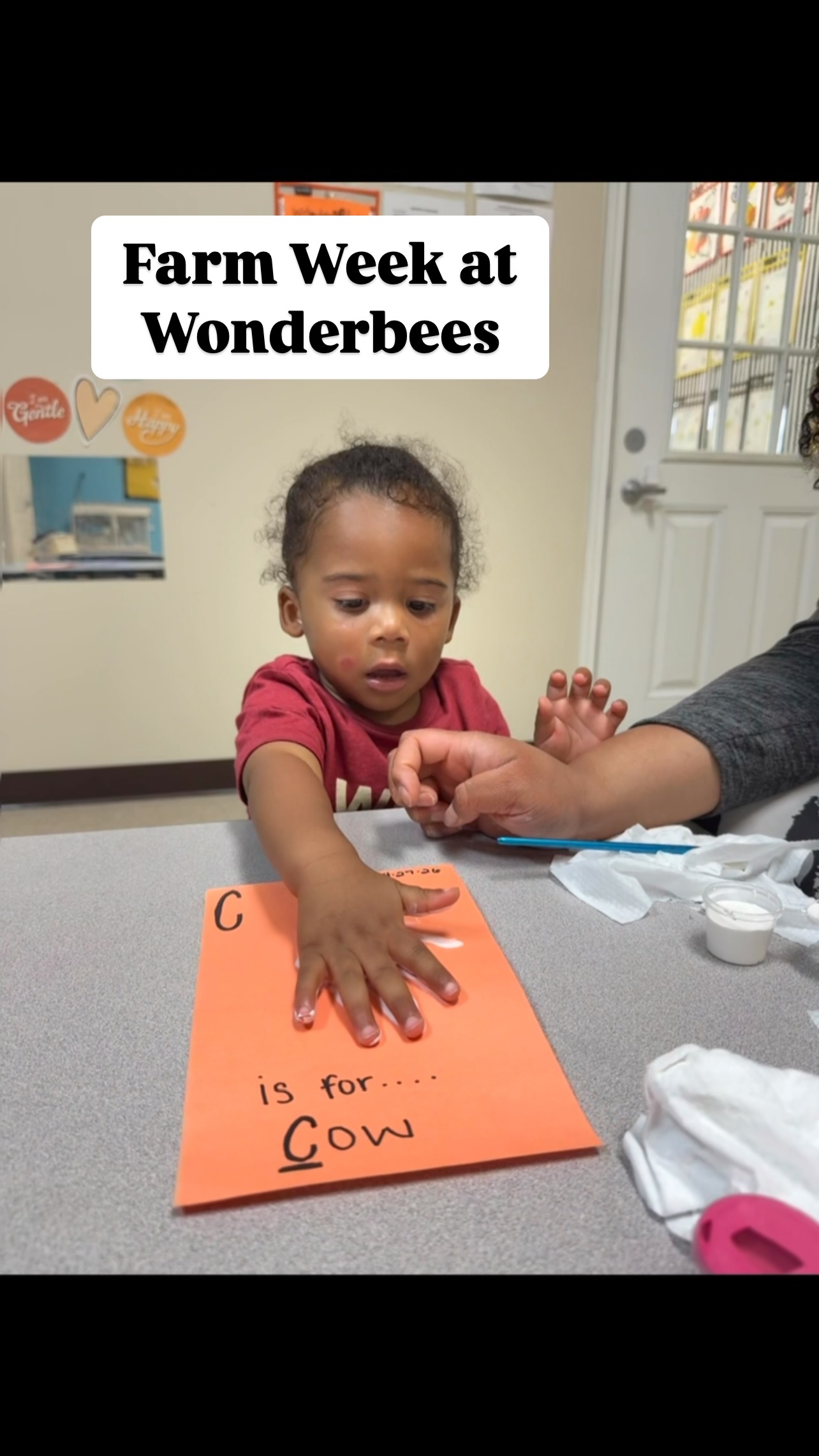 Happy Farm Week Wednesday
C is for Cow handprints, bubbly farm‑animal washing, and storytime with The Big Red Barn
Our little farmers were all in today
#FarmWeek #WonderBees #KidsCrafts #SensoryPlayIdeas #CowHandprint #FarmAnimals #StorytimeMagic #BigRedBarnBook #PreschoolTikTok #ViralKidsContent #LearningIsFun #HoustonMoms #Houstontxmoms