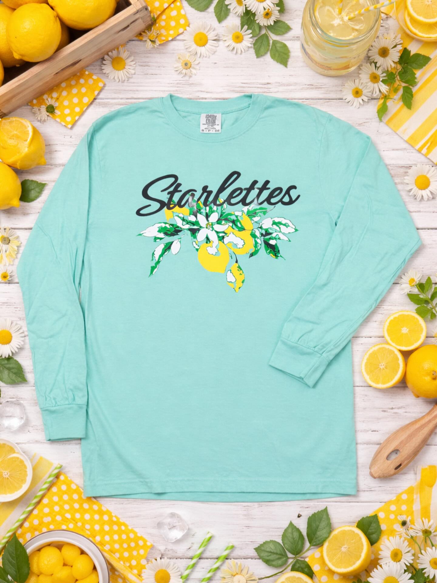 Serving looks as fresh as lemonade 🍋✨
Custom pieces that stand out on and off the floor.
Because your team deserves more than basic.
#OvationDance #CustomApparel #TeamStyle #DanceLife #FreshFits