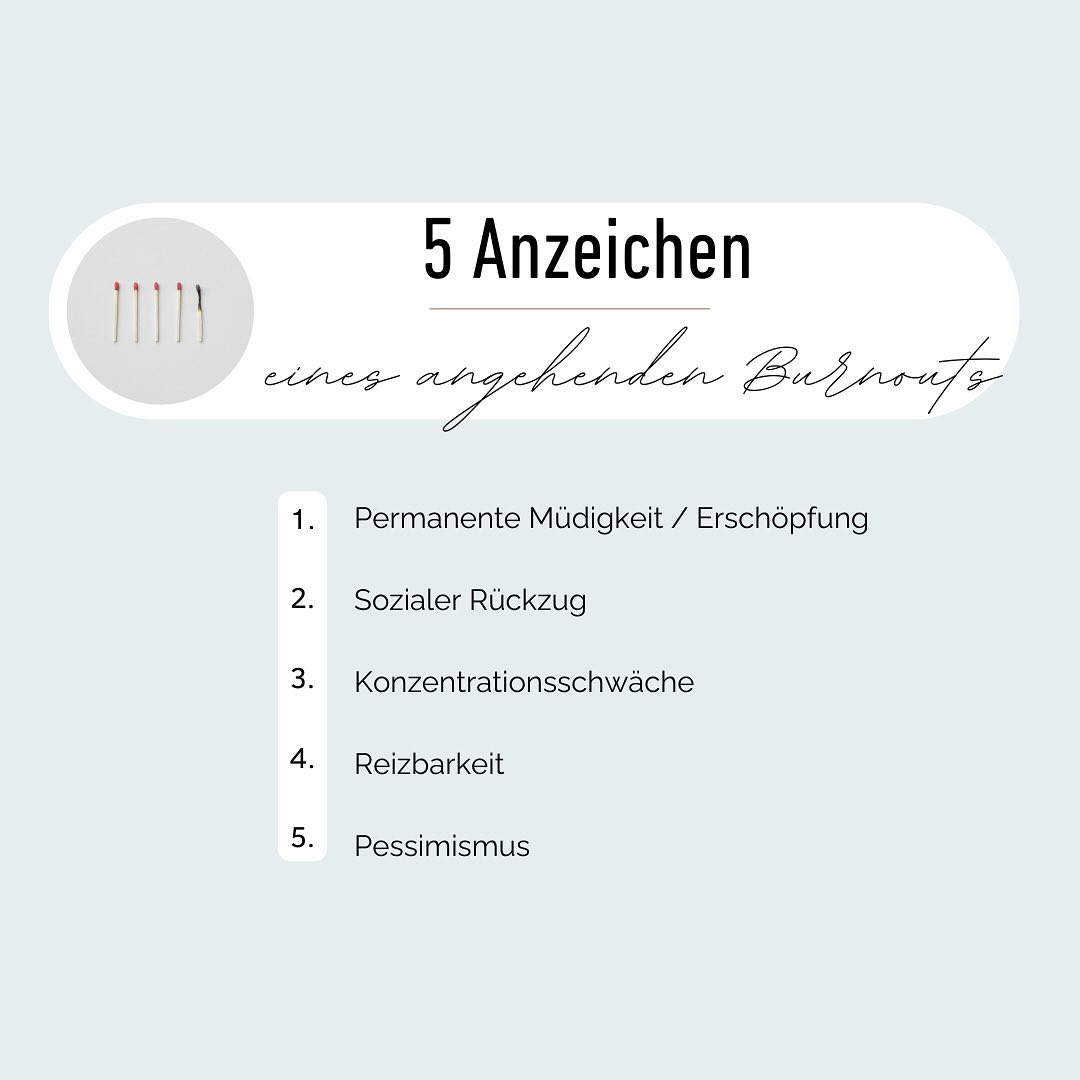 Kommen dir einige dieser Anzeichen bekannt vor? Auch andere Beschwerden wie Schlafstörungen, Gefühle der Überforderung und Magenprobleme gehören zu den häufigsten Symptomen eines beginnenden Burnouts. Wichtig ist, sich bewusst zu werden, dass sich etwas an eurer Stimmung, Verhalten und Gedanken NEGATIV verändert. Je früher ihr die Anzeichen erkennt, desto schneller könnt ihr präventiv Handeln und z.B. Depressionen vorbeugen. Auch wenn ihr merkt, dass es einem Freund oder einer Freundin über längere Zeit sehr schlecht geht und nicht mehr aus dem Tief rauskommen, sprecht sie an! Seid aufmerksam füreinander.
#burnout #coaching #burnoutsymptoms #verständnis