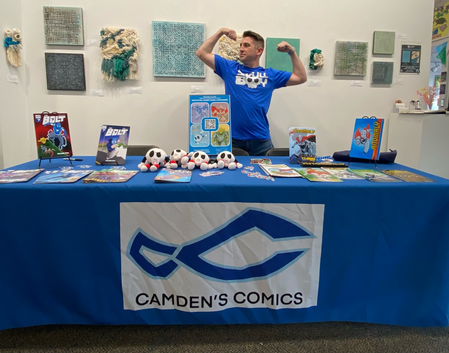 I’m here at Connections That Stick in Millville, NJ with a buncha artists. I’m repping BLUE. Hope to see you cats here!
#CreatorOwned #CamdensComics