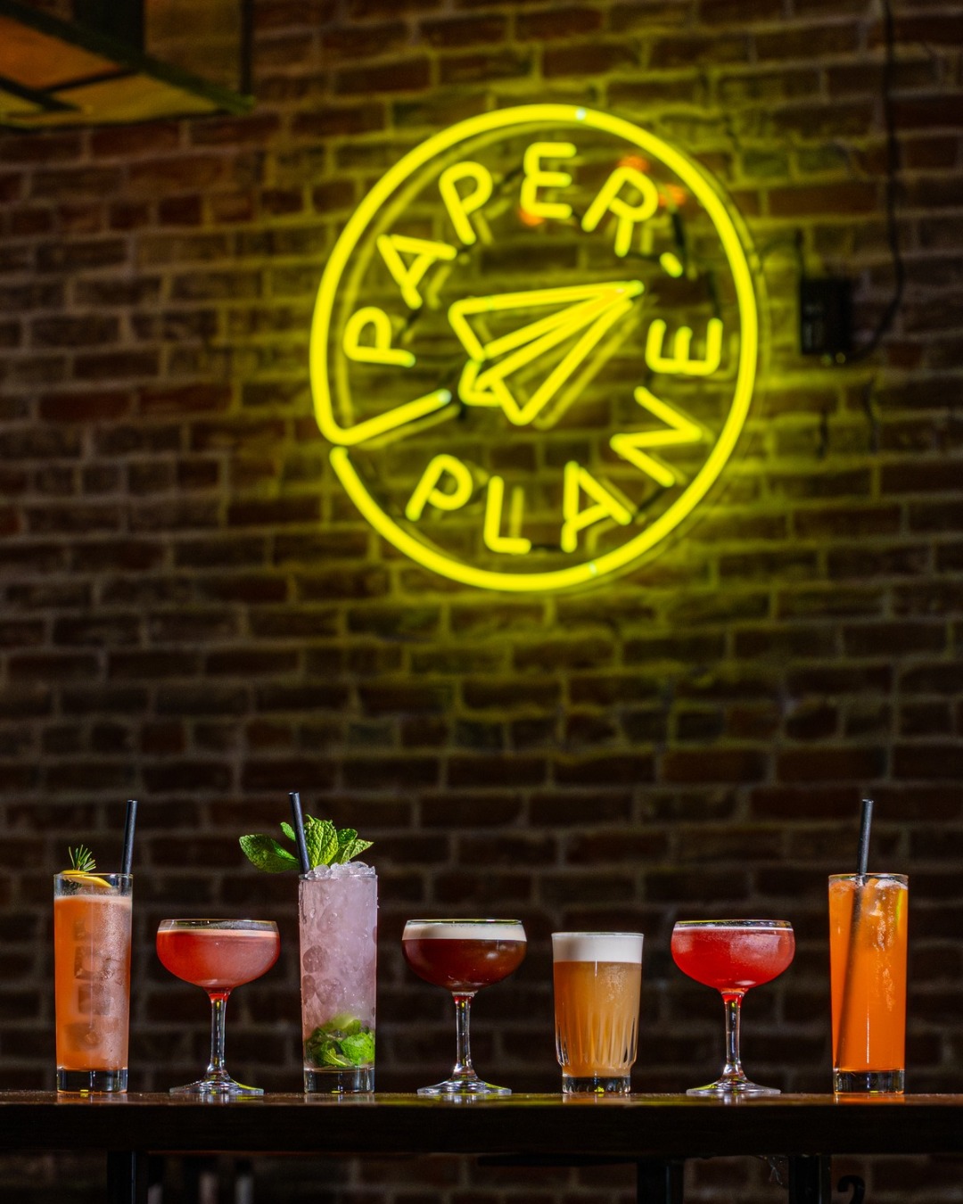 Lock in with us for happy hour with food specials that actually hit. Clock out, pull up, and order like you mean it. 🌮🍻
#happyhour #sjhappyhour #paperplanesjc #sanjose