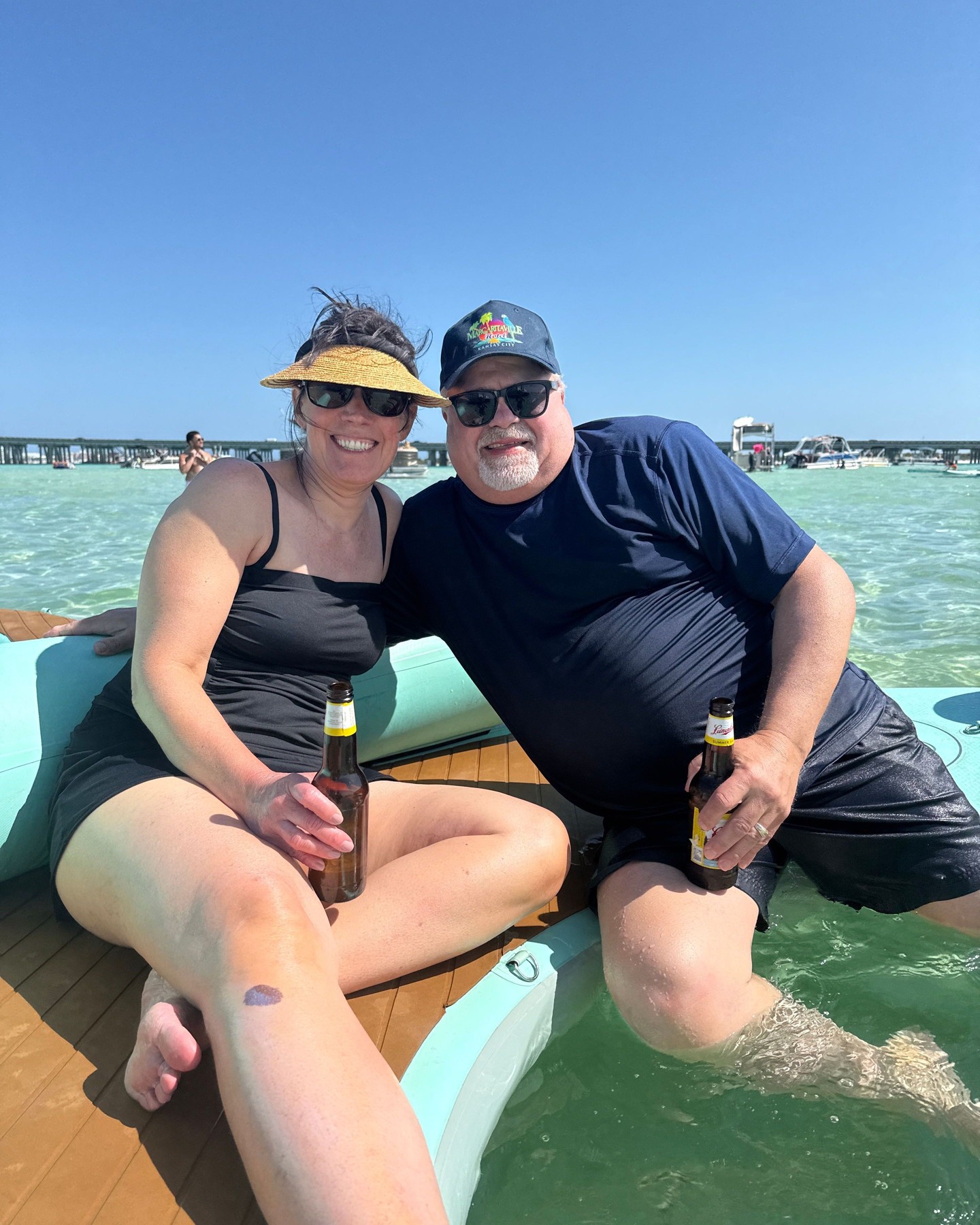 What more do you need than a cold beer, a Bote float, and Crab Island? ☀️🍻
📸: @aliza.diamond.t