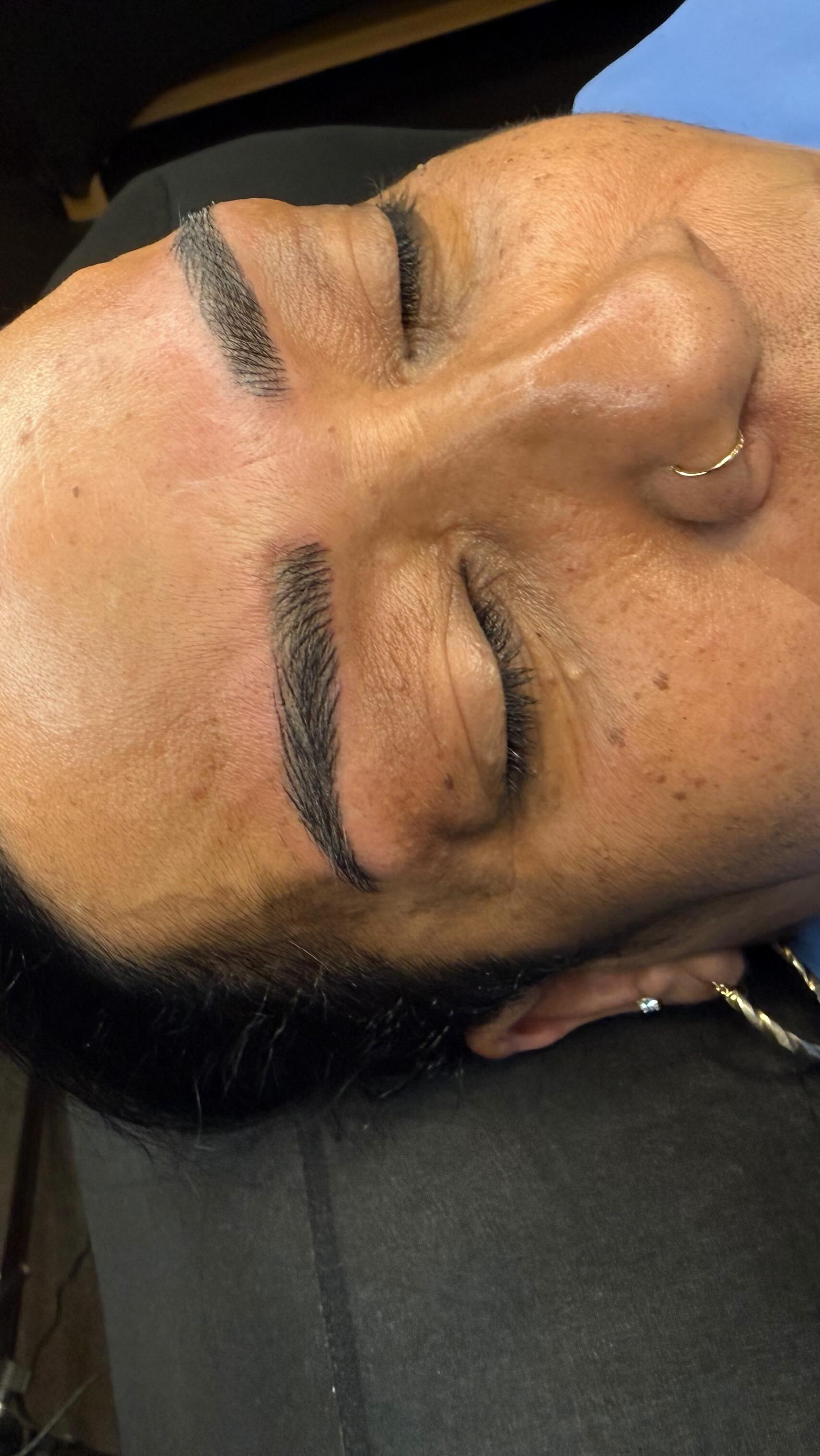 Nano brows are the next generation of microblading. This firm or eyebrow enhancement is actually created to last well over a year, plus it doesn’t create scar issue and retains a long lashing beautiful color. Book a consultation at kemskin.com #oxfordvalleymall #kemskintotalbeauty #kemskin #nanobrows #microblading