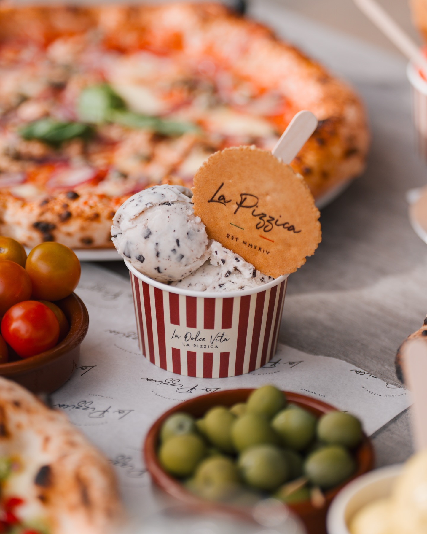 La Pizzica’s gelato lineup is calling! 🍨
Stracciatella, Nocciolata, Pistacchio & Fragole e Panna… which one’s your ultimate go-to? Tell us in the comments! ☀️
#LaPizzica #pizzeria #gelato #Eddington #cambridge