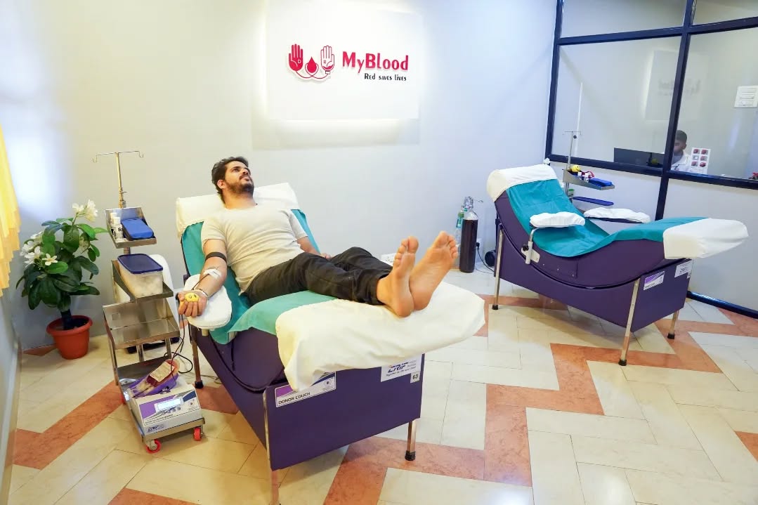 Choosing to give back to society, Rajat Jadimath stepped forward to donate blood at Myblood Charitable Blood Bank. His thoughtful act offers hope to patients during critical moments and inspires others to take part in the life-saving mission of blood donation.
.
.
.
#maheshfoundation #bloodbank #donteblood #socialresponsibility #belagavi