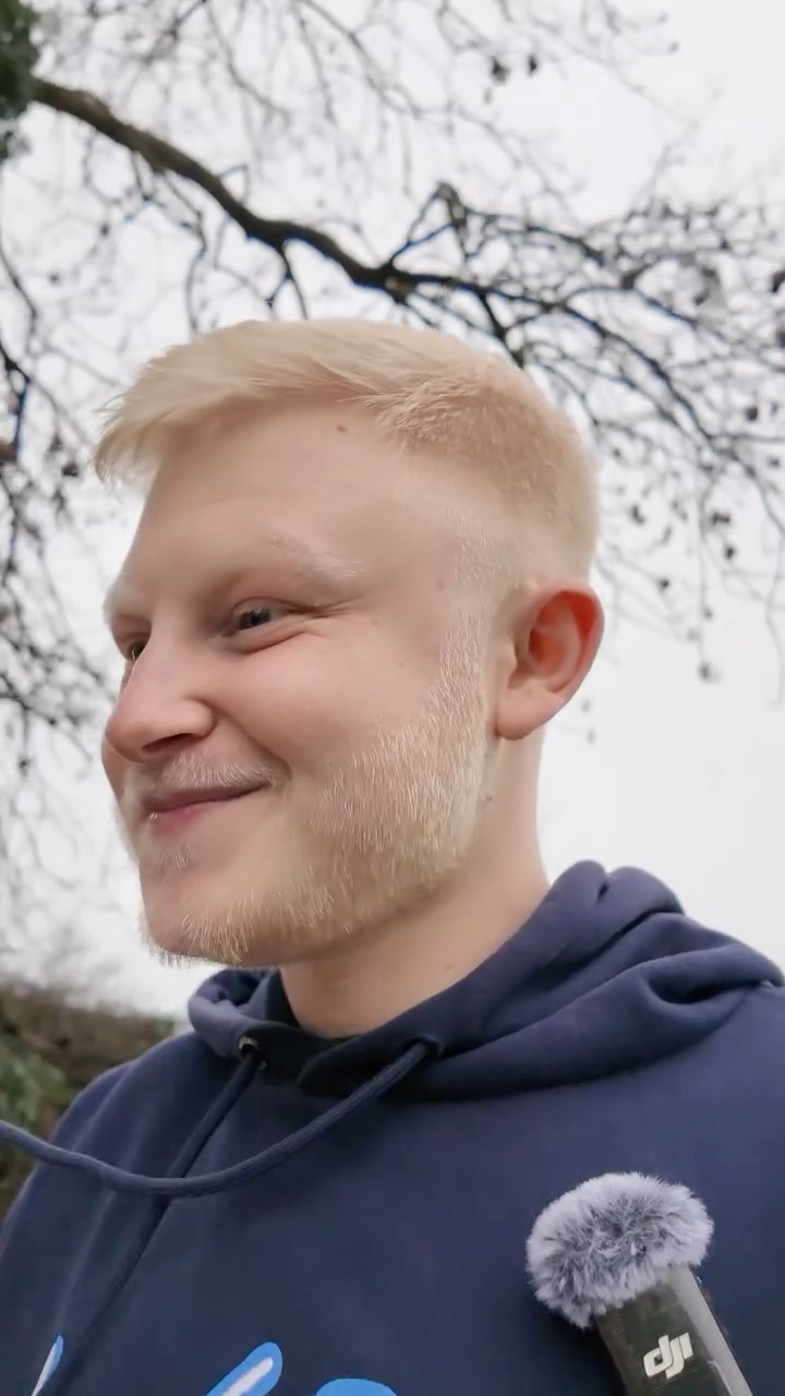 What a fantastic night!! Thank you so much to everyone that came to support us at the New Blood Isle of Wight Festival Competition Quarter Finals. Watch the video to find out how we got on.
🎱♣️
#isleofwightfestival #hotvox @hotvoxmusic #isleofwight #brightonmusic #dealkent