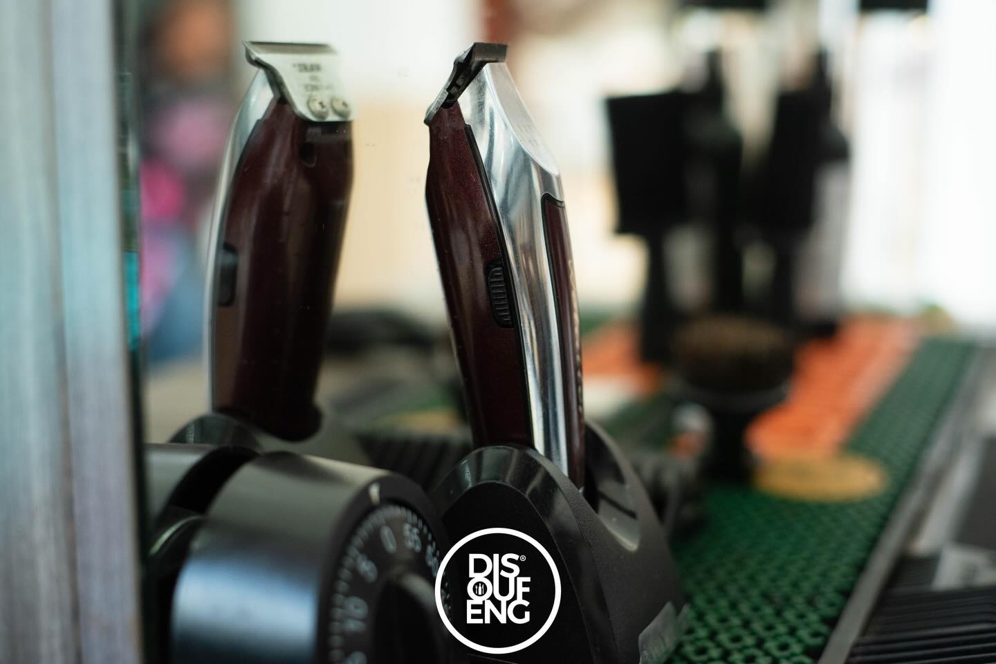 You might know us for our bes tgroove, but have the told you about our cleanest hair cuts in Soweto? Don’t say we don’t plug you!
#LaSofaSalon