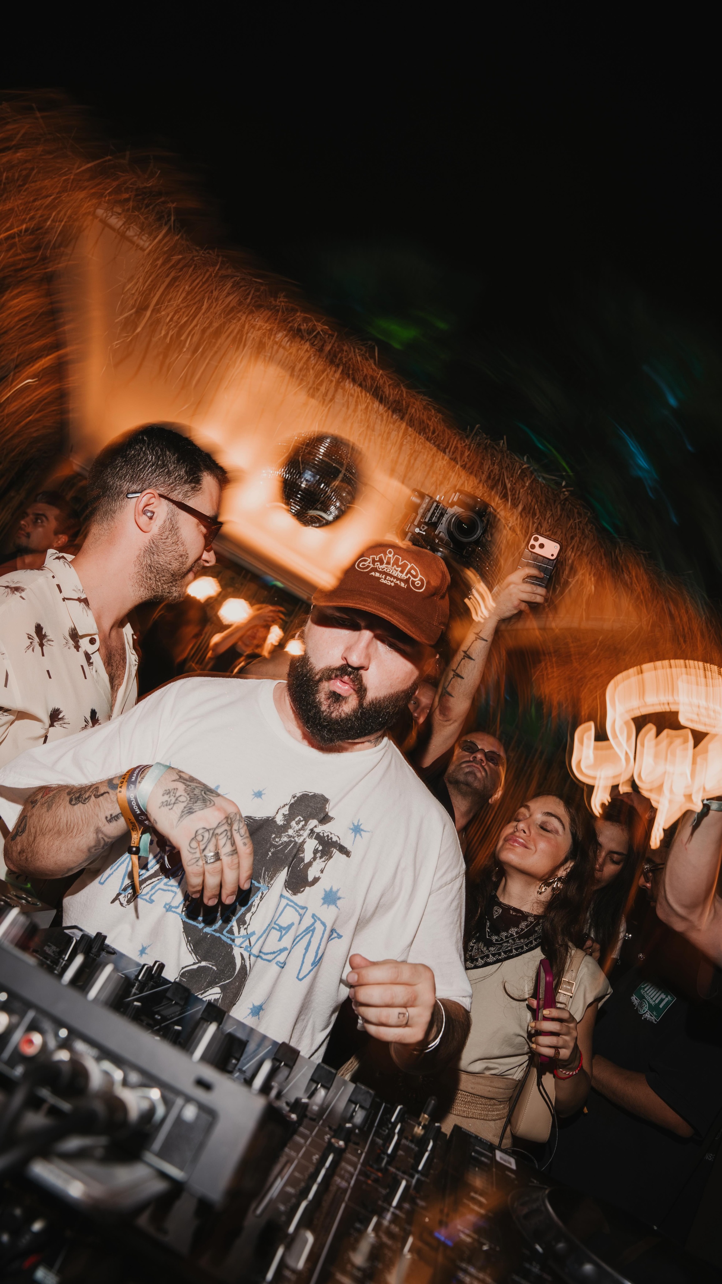 Saturday finds its place here.
The room speaks, the energy holds, and the night carries itself.
Sounds locked in by @moojo.ofc and @joshgigante, joined by @frederickstonedj and @mrgoodalf.
Saturday at Vagabond.
Only for wanderers.
#SurfClubDubai #OnlyForWanderers #DubaiNightlife